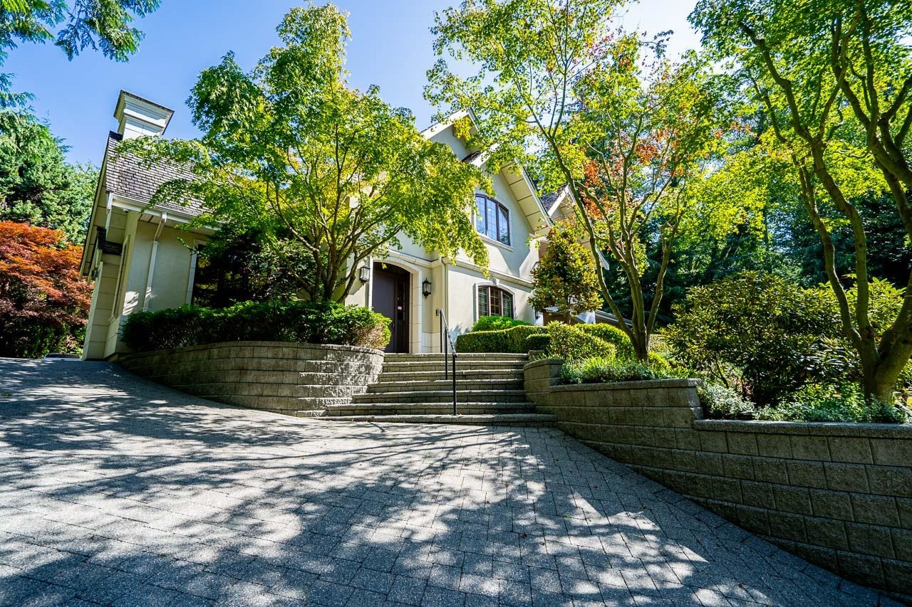 792 SOUTHBOROUGH DRIVE