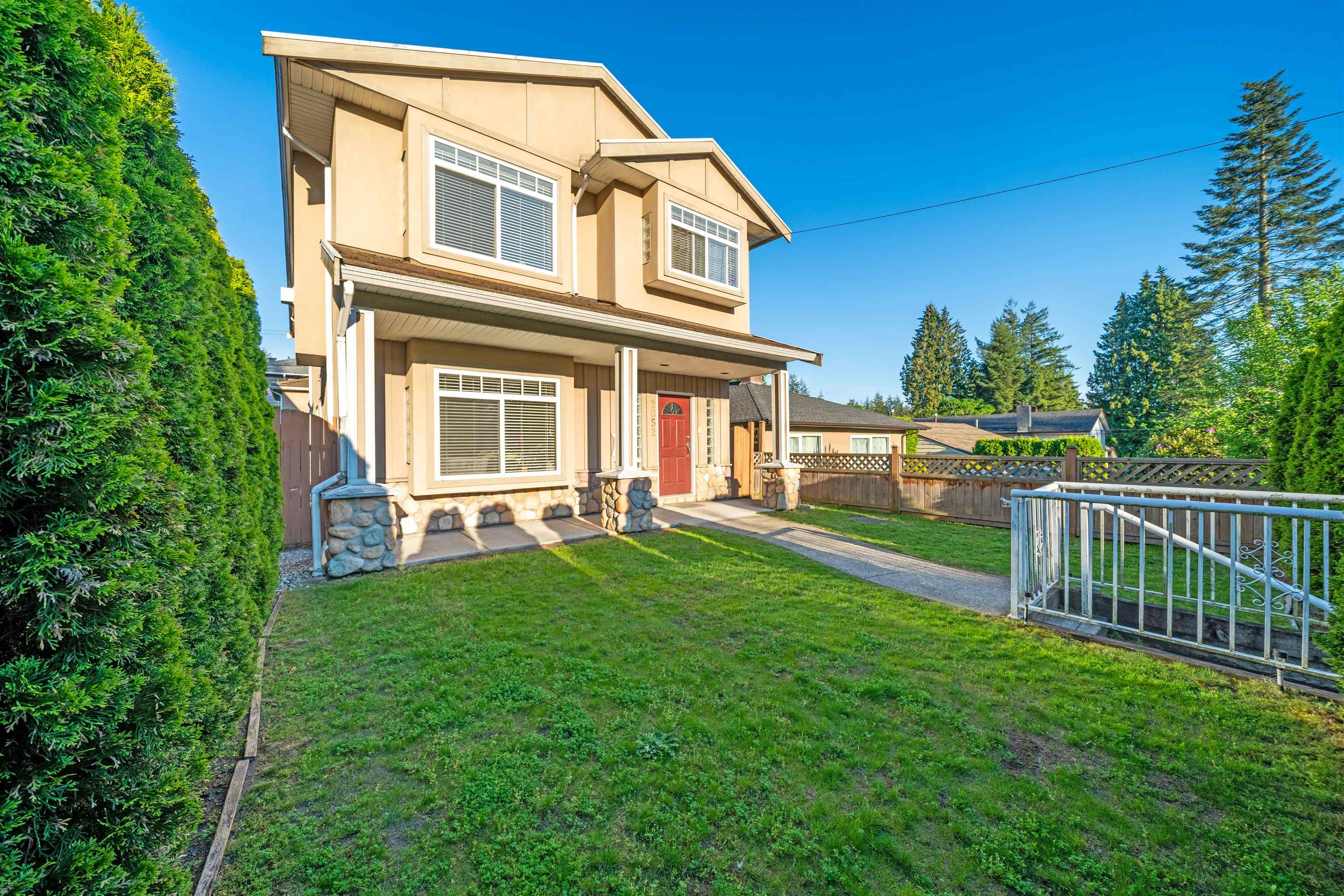 2052 WESTVIEW DRIVE