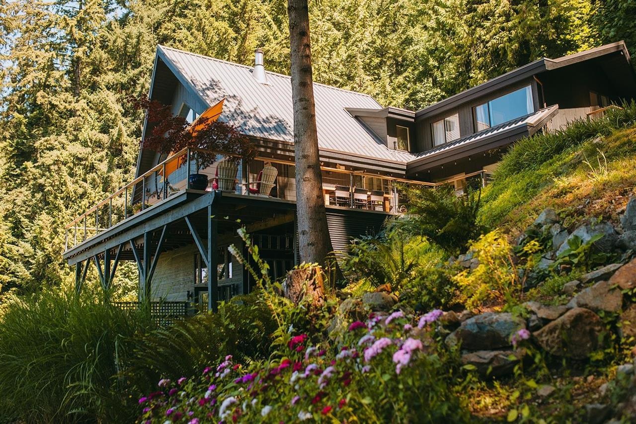 485 TIMBERTOP DRIVE