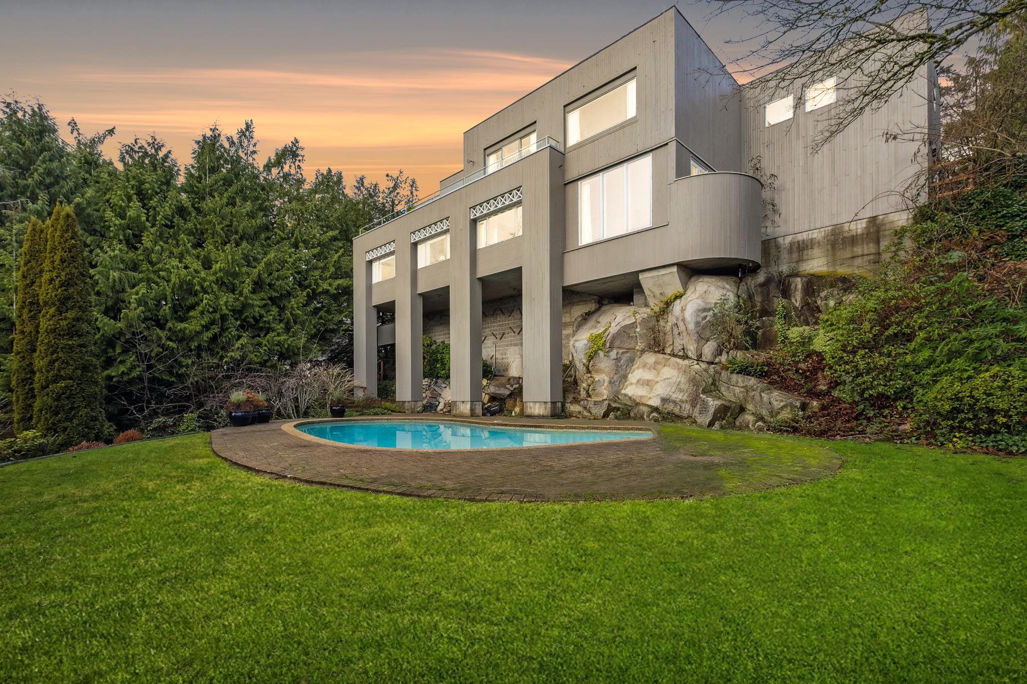 4655 WOODGREEN DRIVE