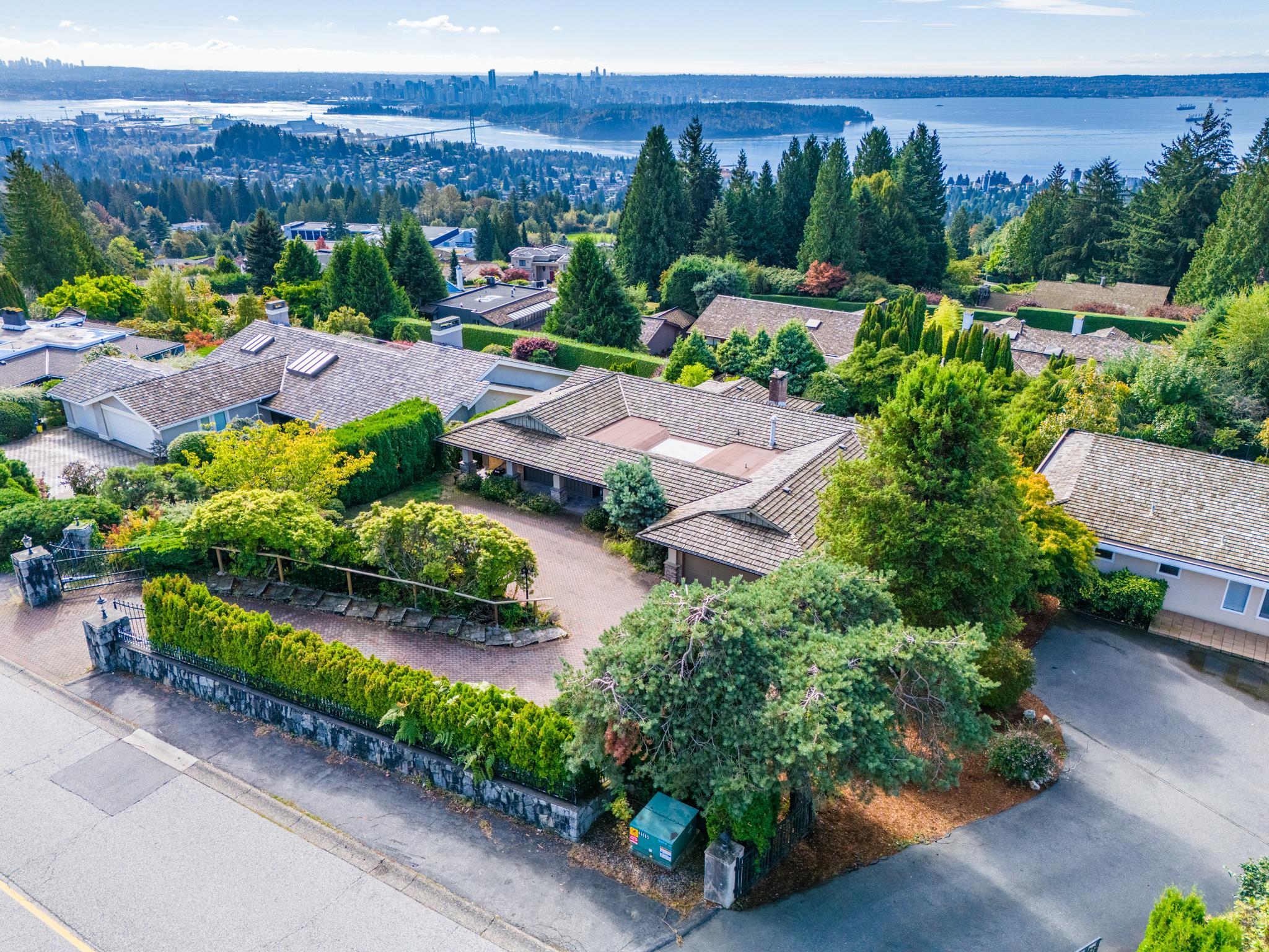 1390 CHARTWELL DRIVE