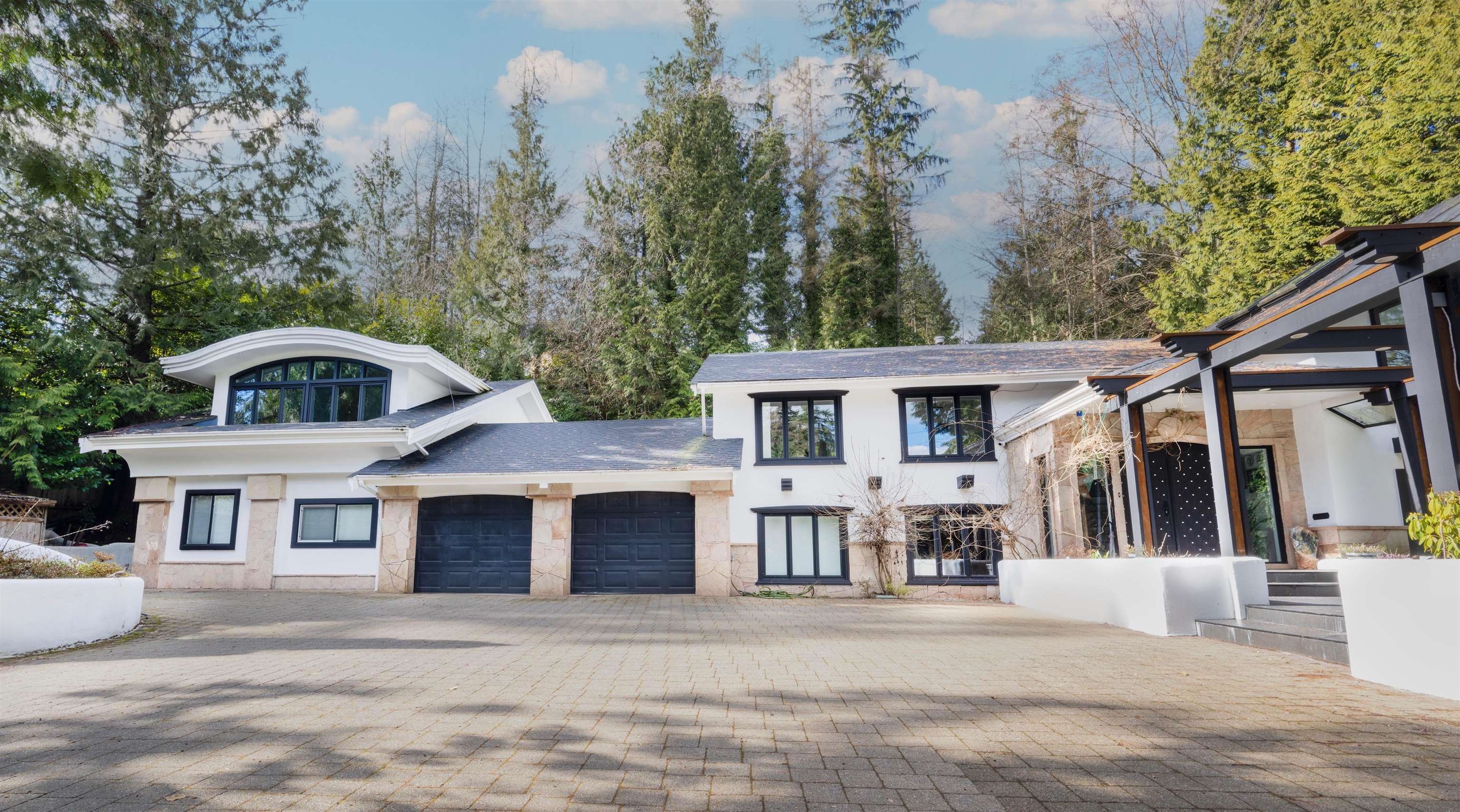 335 SOUTHBOROUGH DRIVE