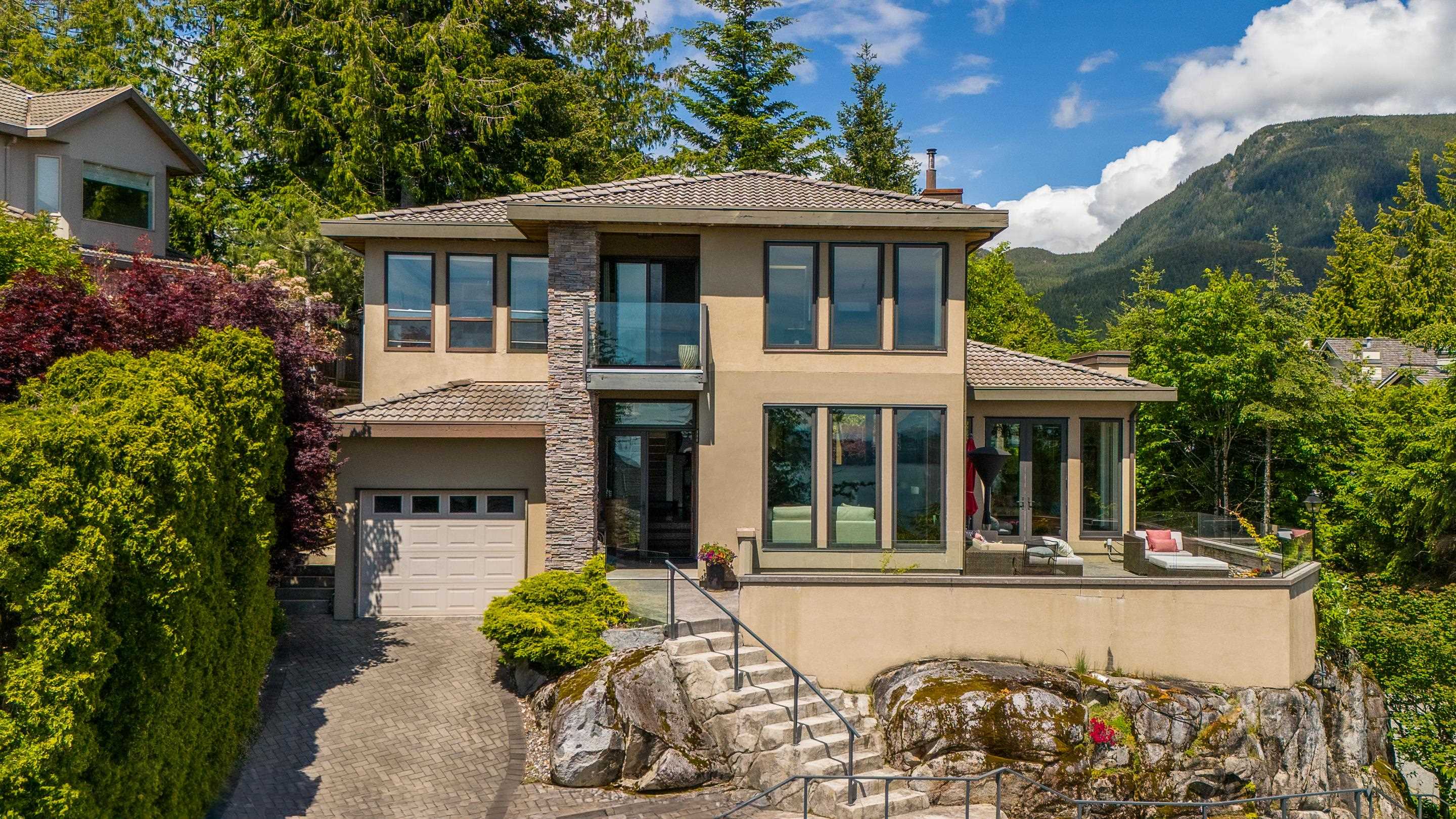 5401 WEST VISTA COURT