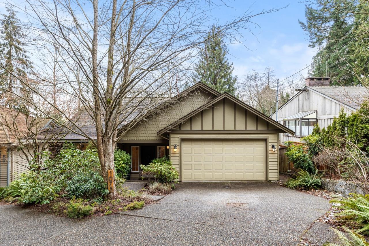 1075 WELLINGTON DRIVE