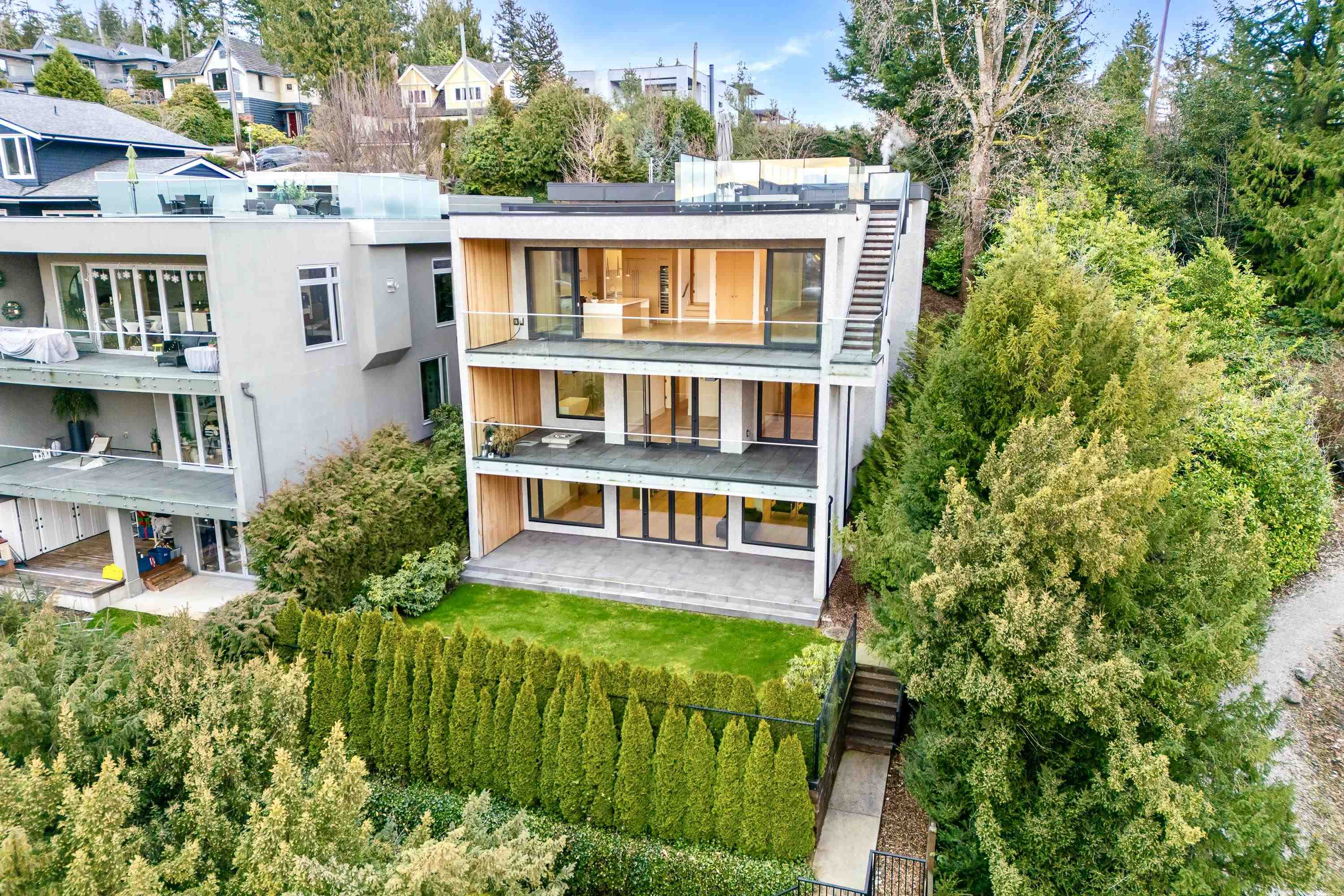 803 BRAESIDE STREET