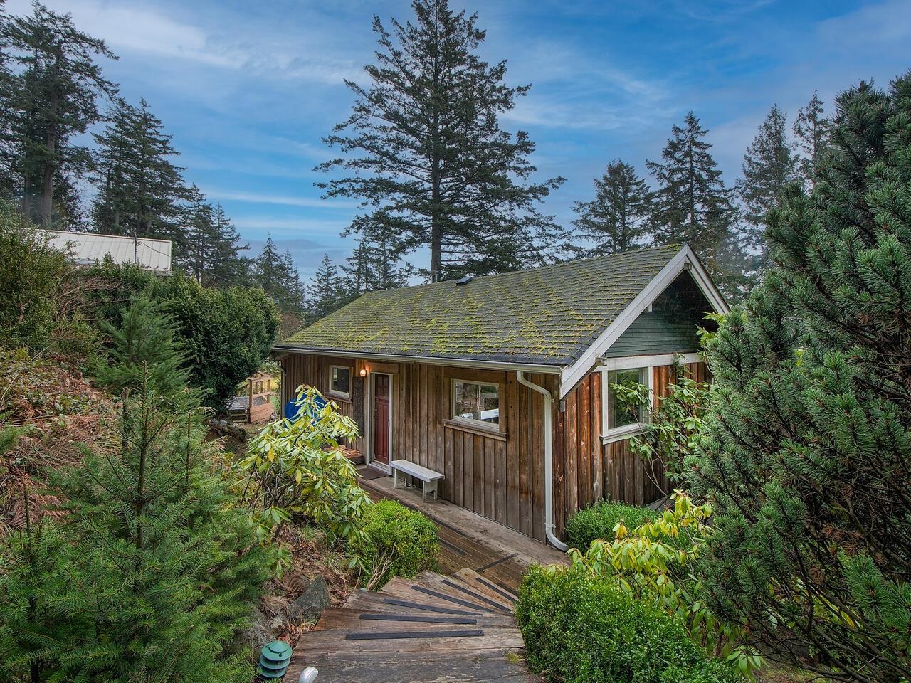 1482 EAGLE CLIFF ROAD