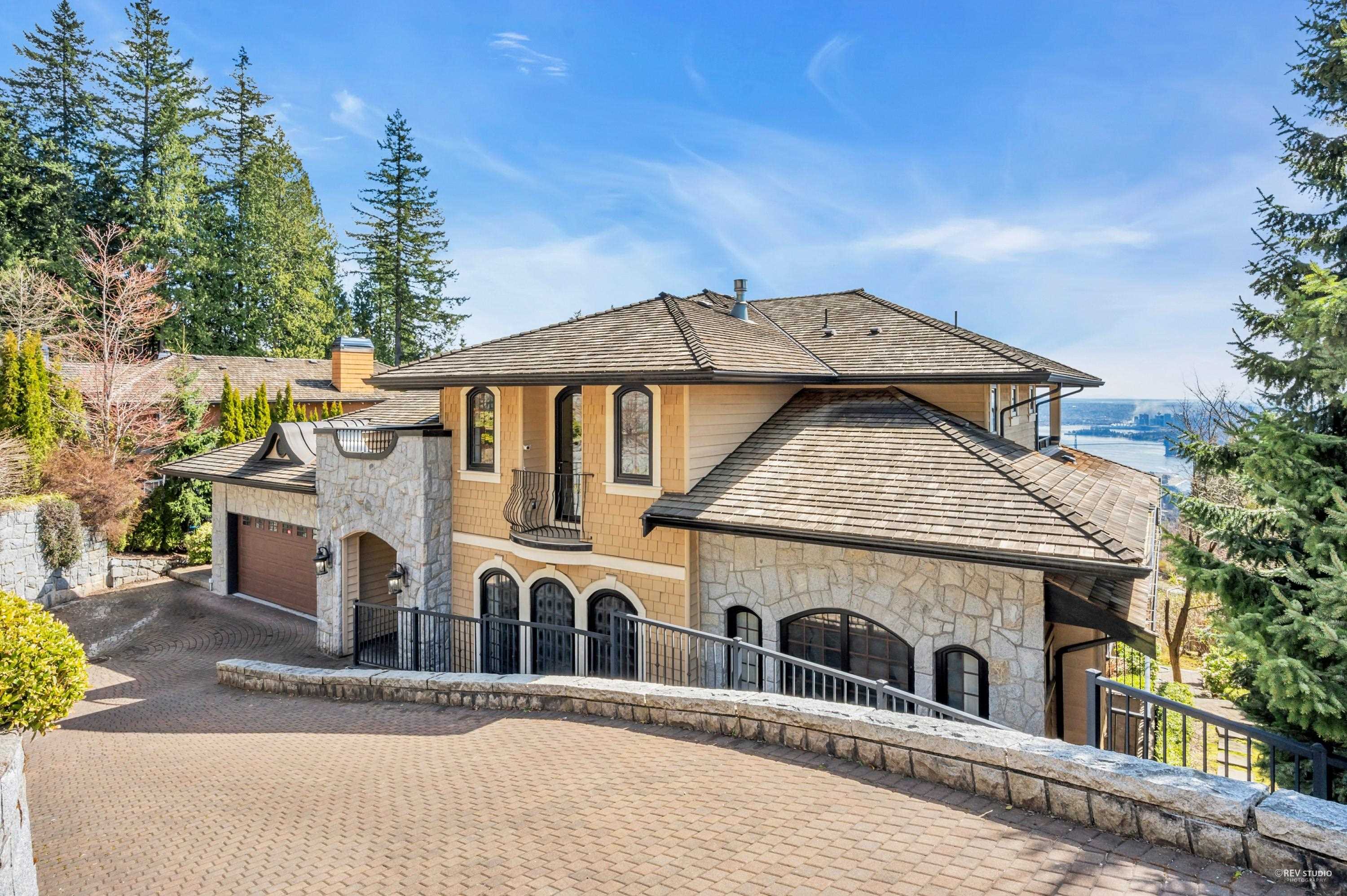 2336 KADLEC COURT