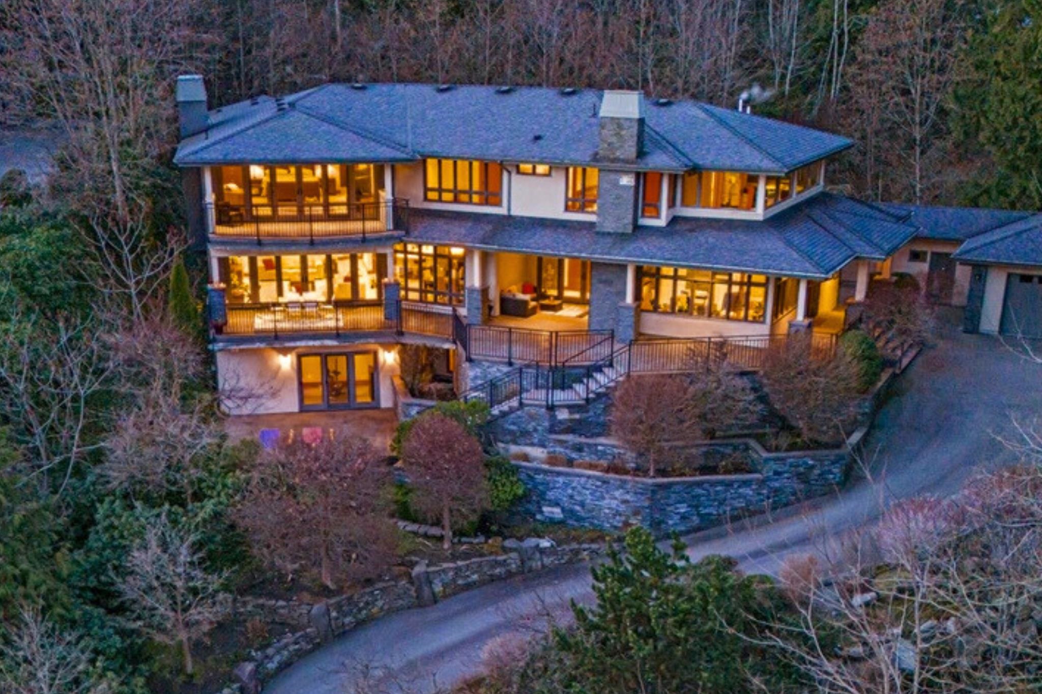 1125 GROVELAND COURT