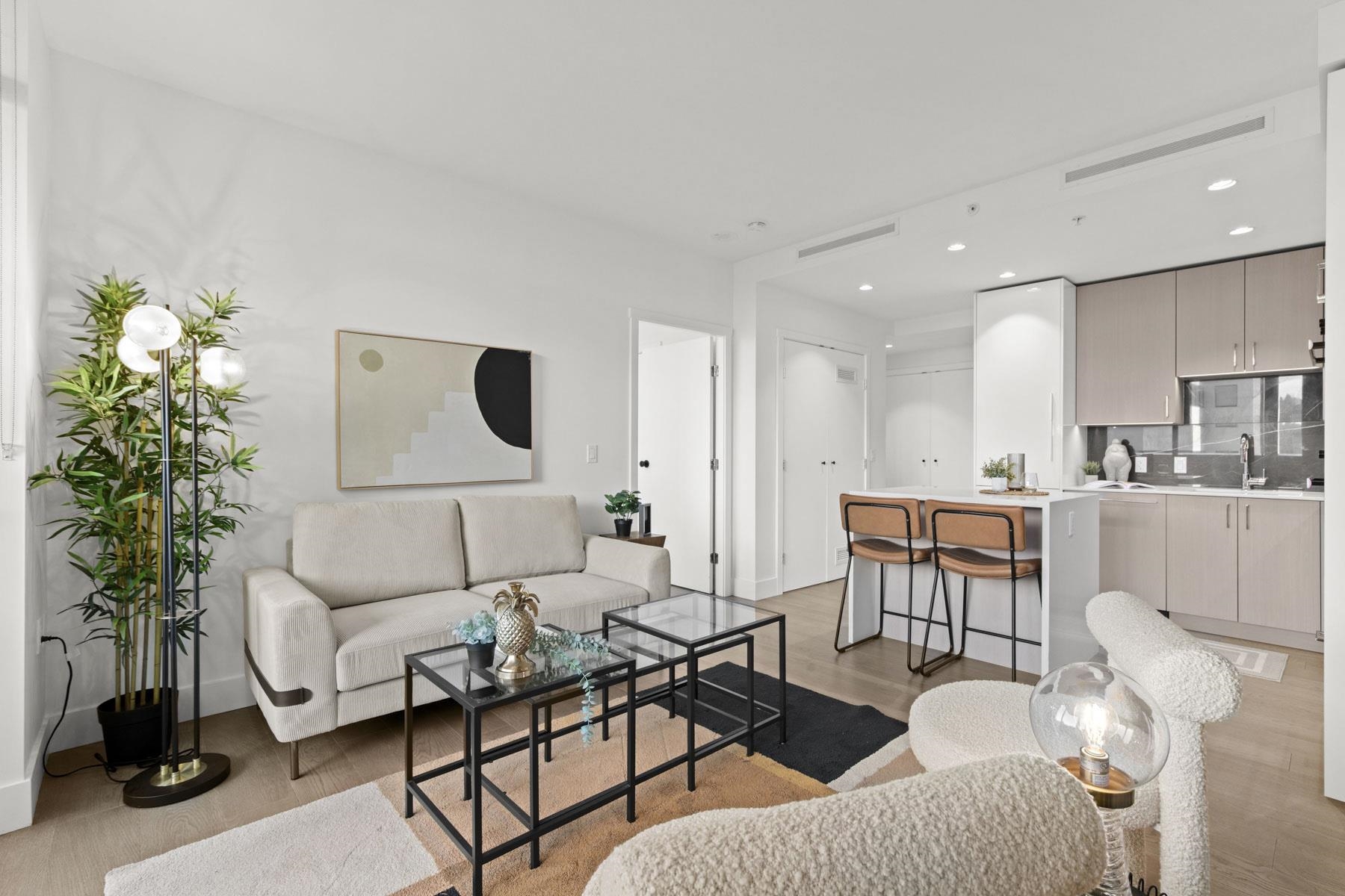 201 1675 LIONS GATE LANE
