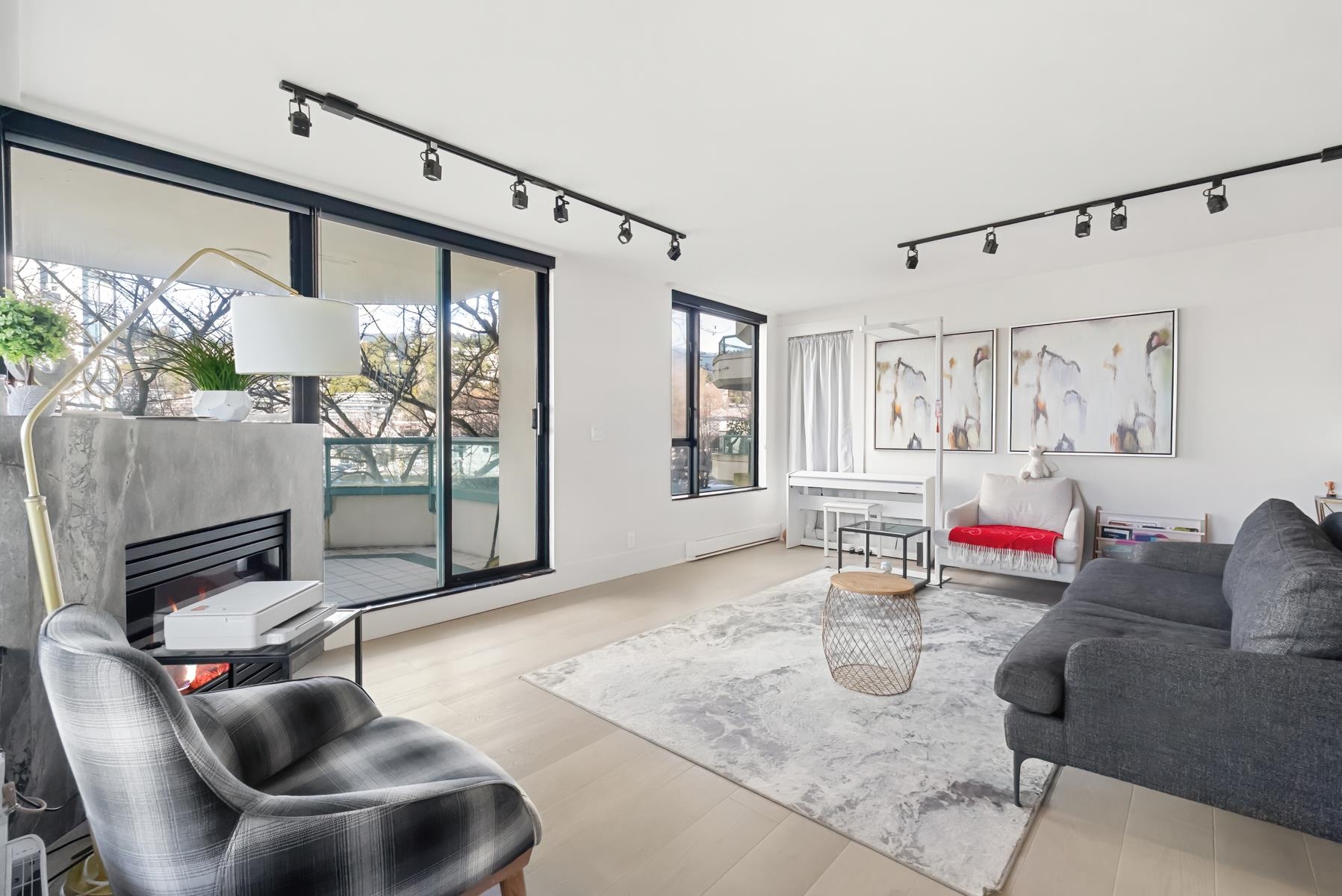 3D 328 TAYLOR WAY