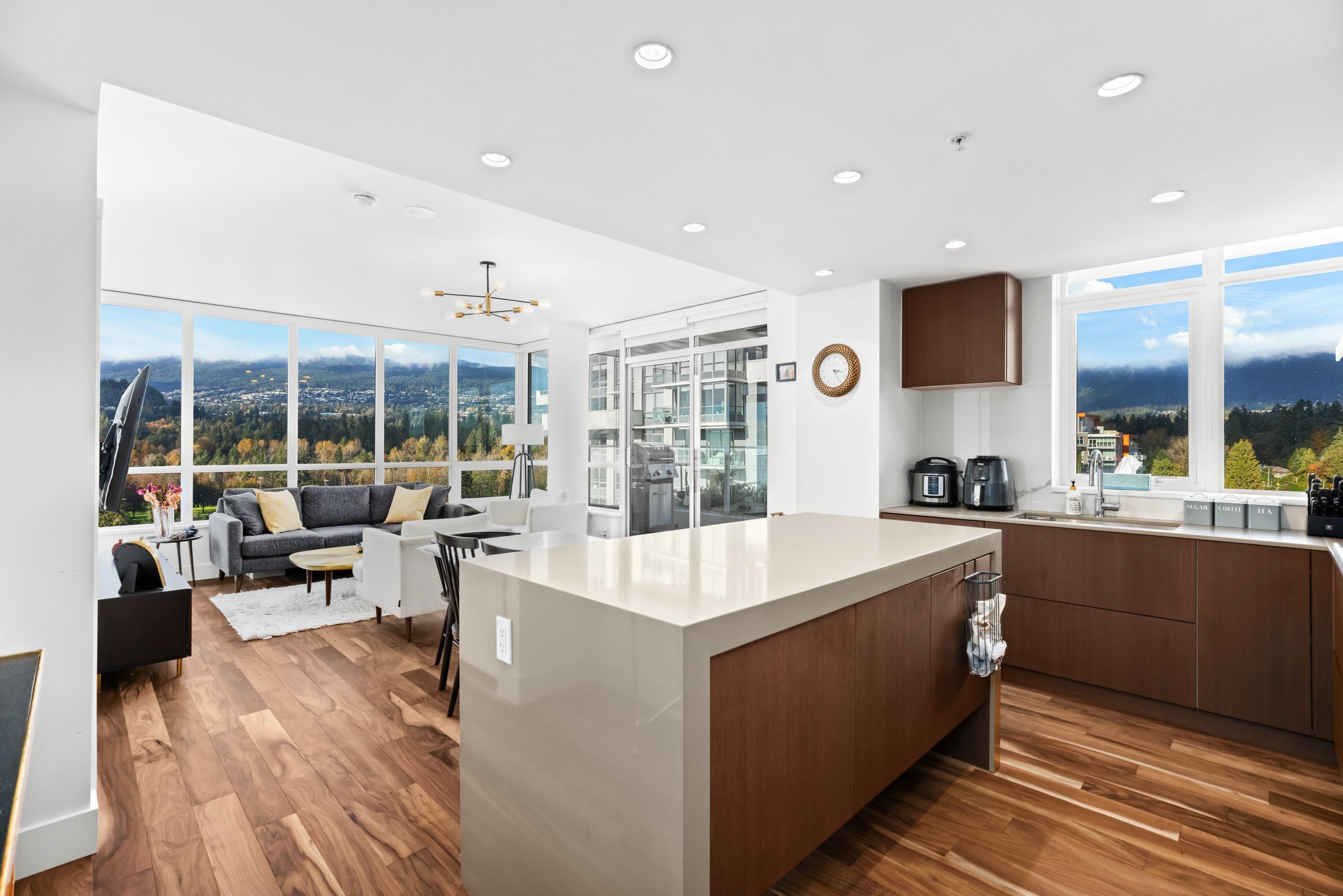 1107 1632 LIONS GATE LANE