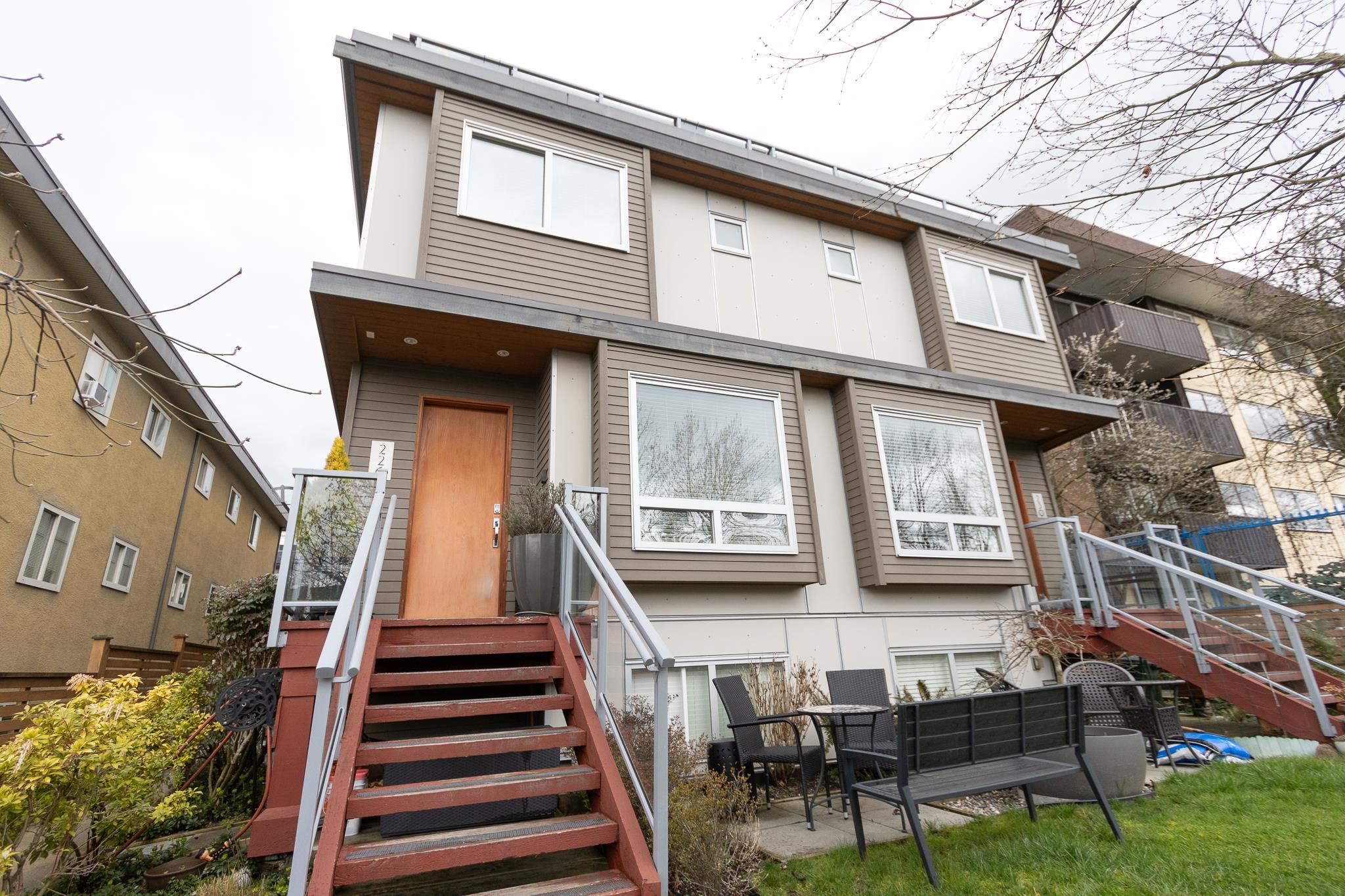 226 E 12TH STREET
