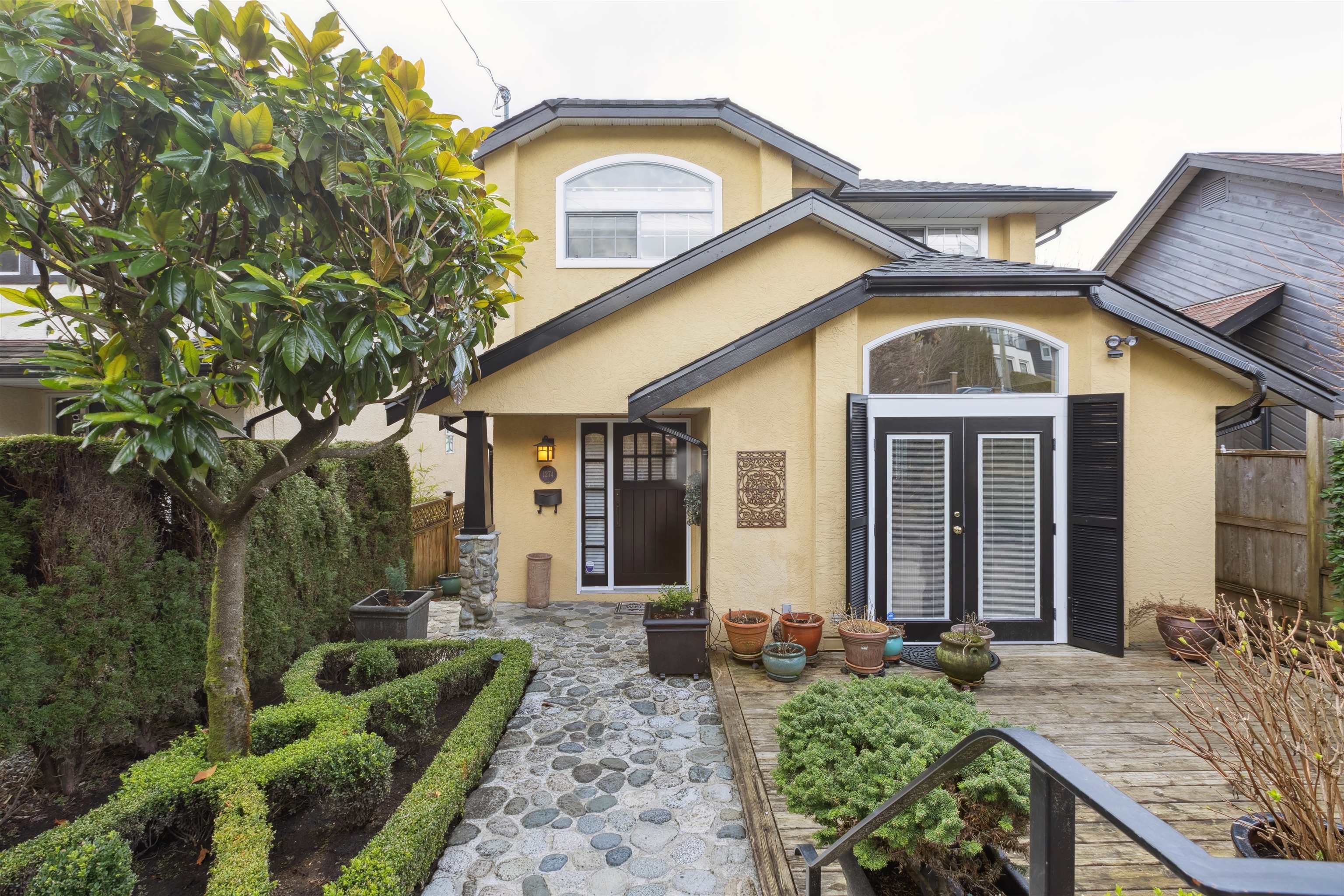 1274 ESQUIMALT AVENUE
