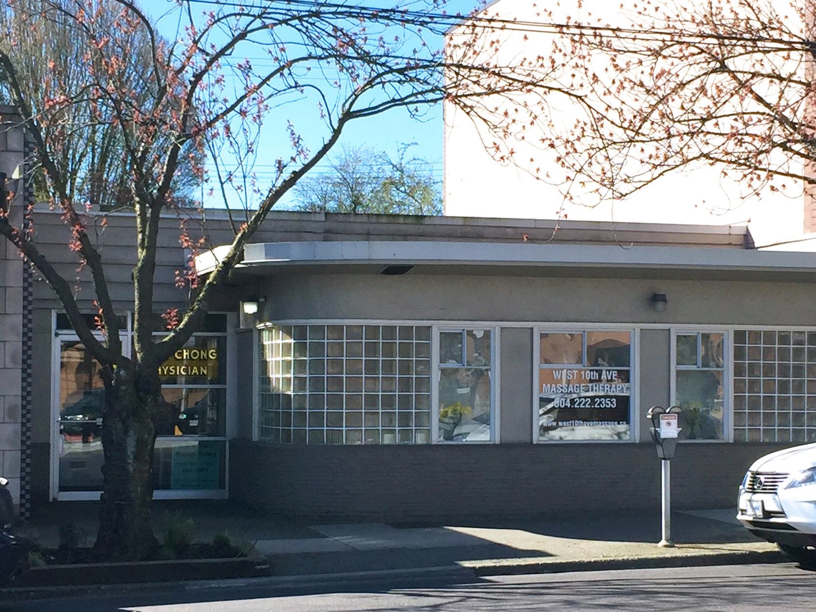 4570 W10TH AVENUE, Vancouver, British Columbia, ,Office,For Lease,C8039885