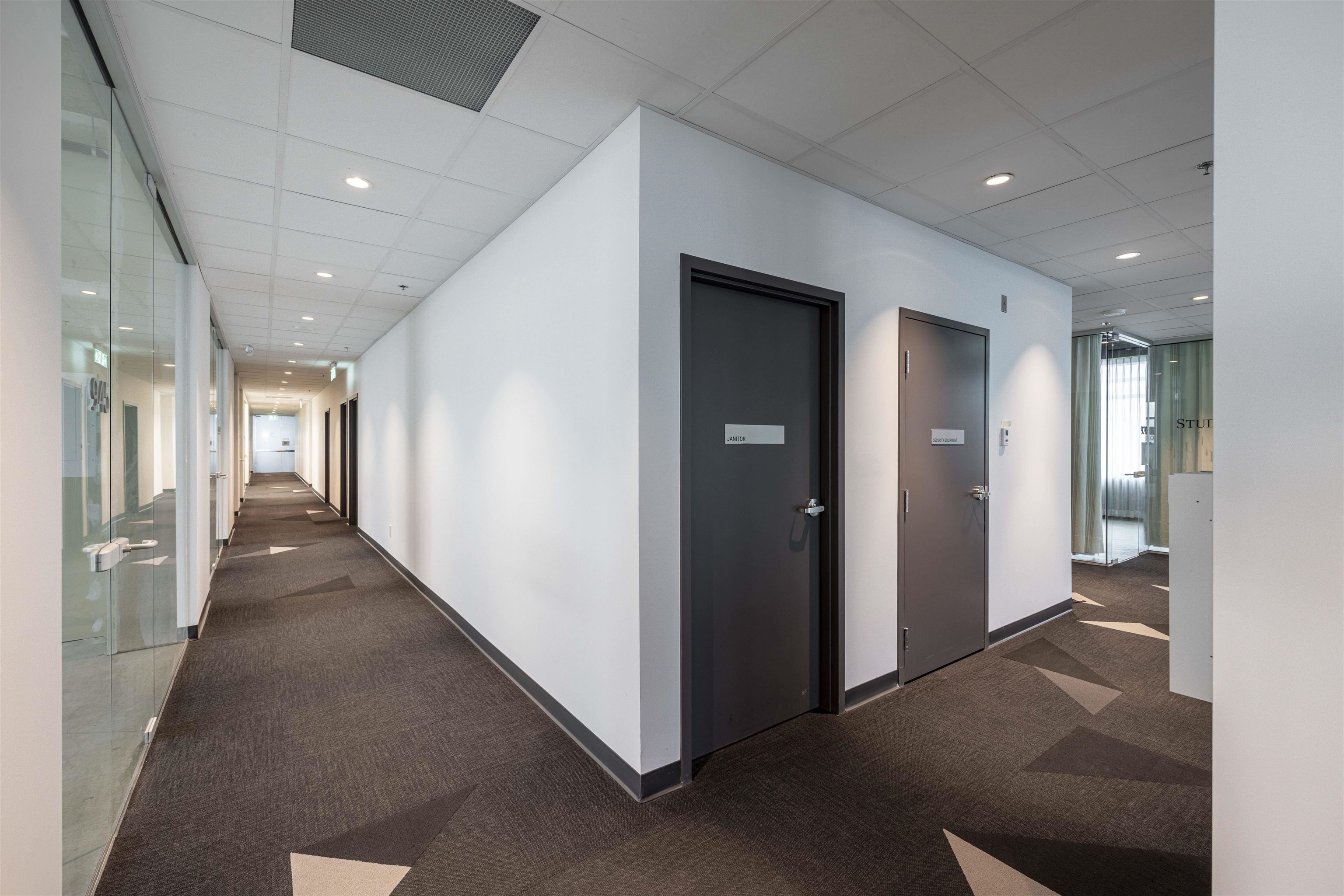 925-8477 BRIDGEPORT ROAD, Richmond, British Columbia, ,Office,For Lease,C8049748