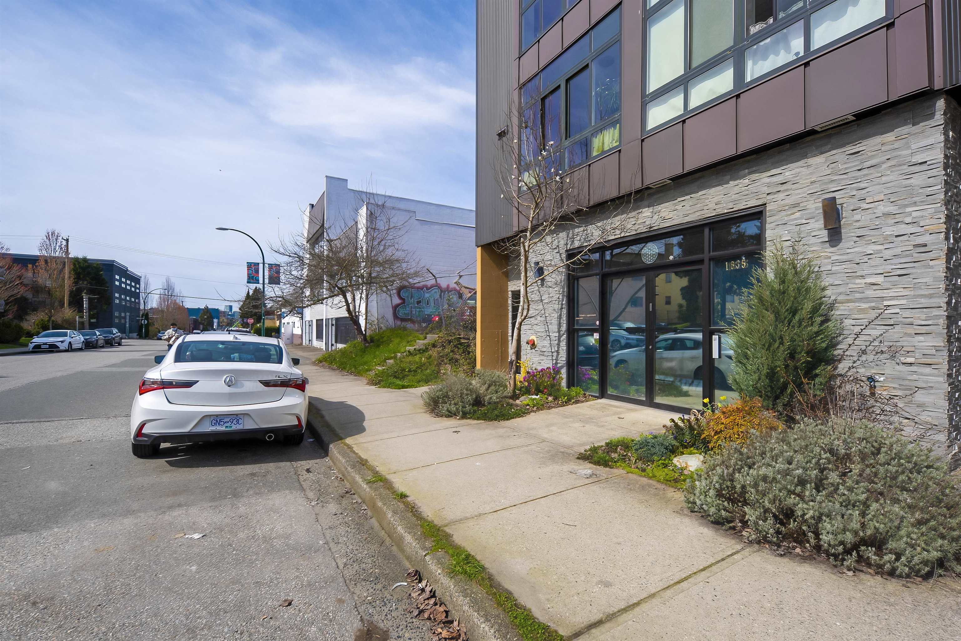 1635 EPENDER STREET, Vancouver, British Columbia , Business With Property,For Lease, MLS-C8050547, Richmond Condo for Sale