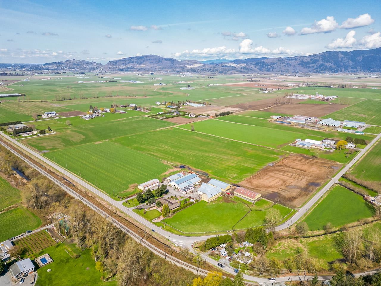 39539 VYE ROAD, Abbotsford, British Columbia, ,Agri-business,For Lease,C8050987