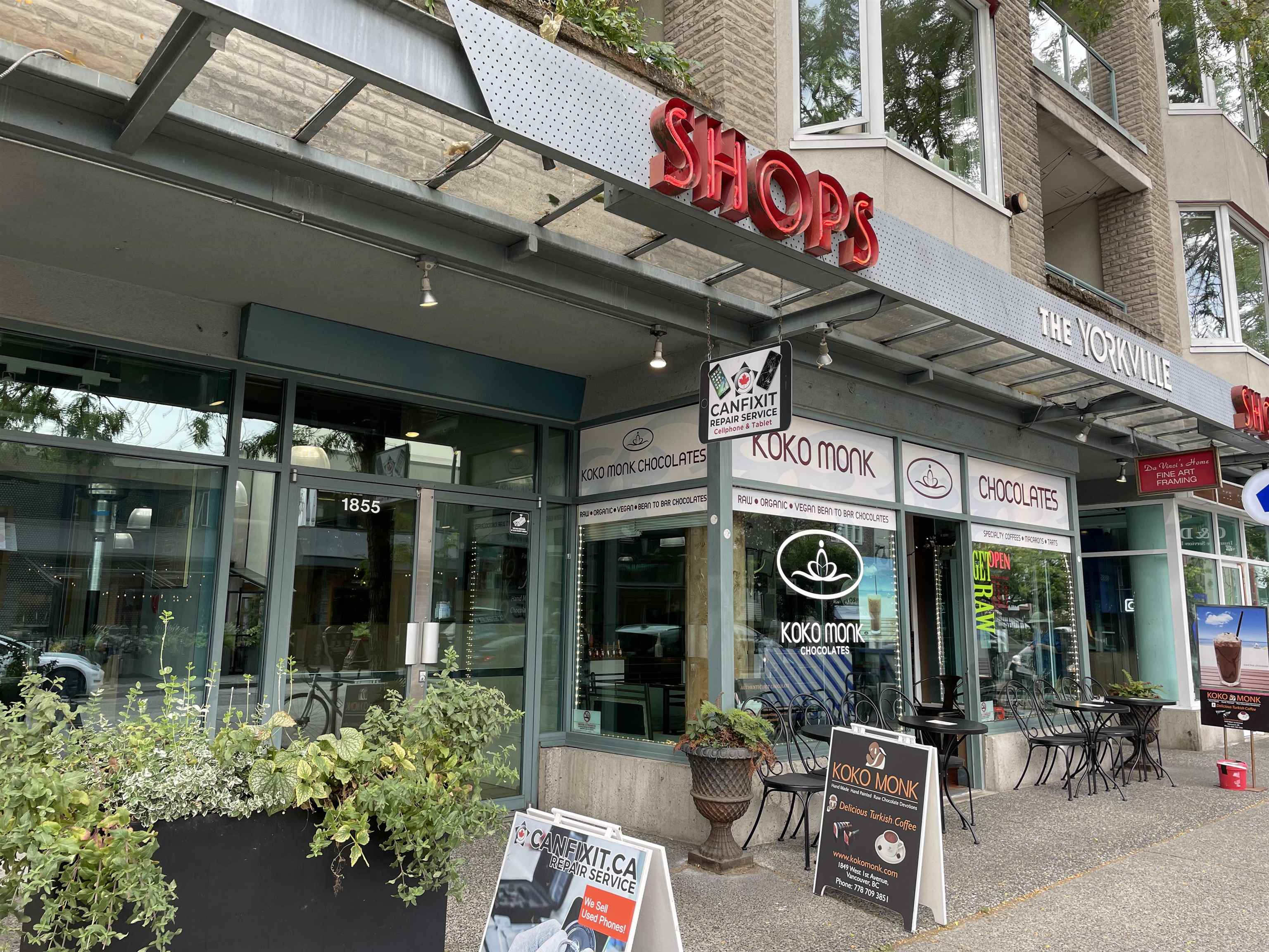 19-1855 W1ST AVENUE, Vancouver, British Columbia, ,Retail,For Lease,C8055170