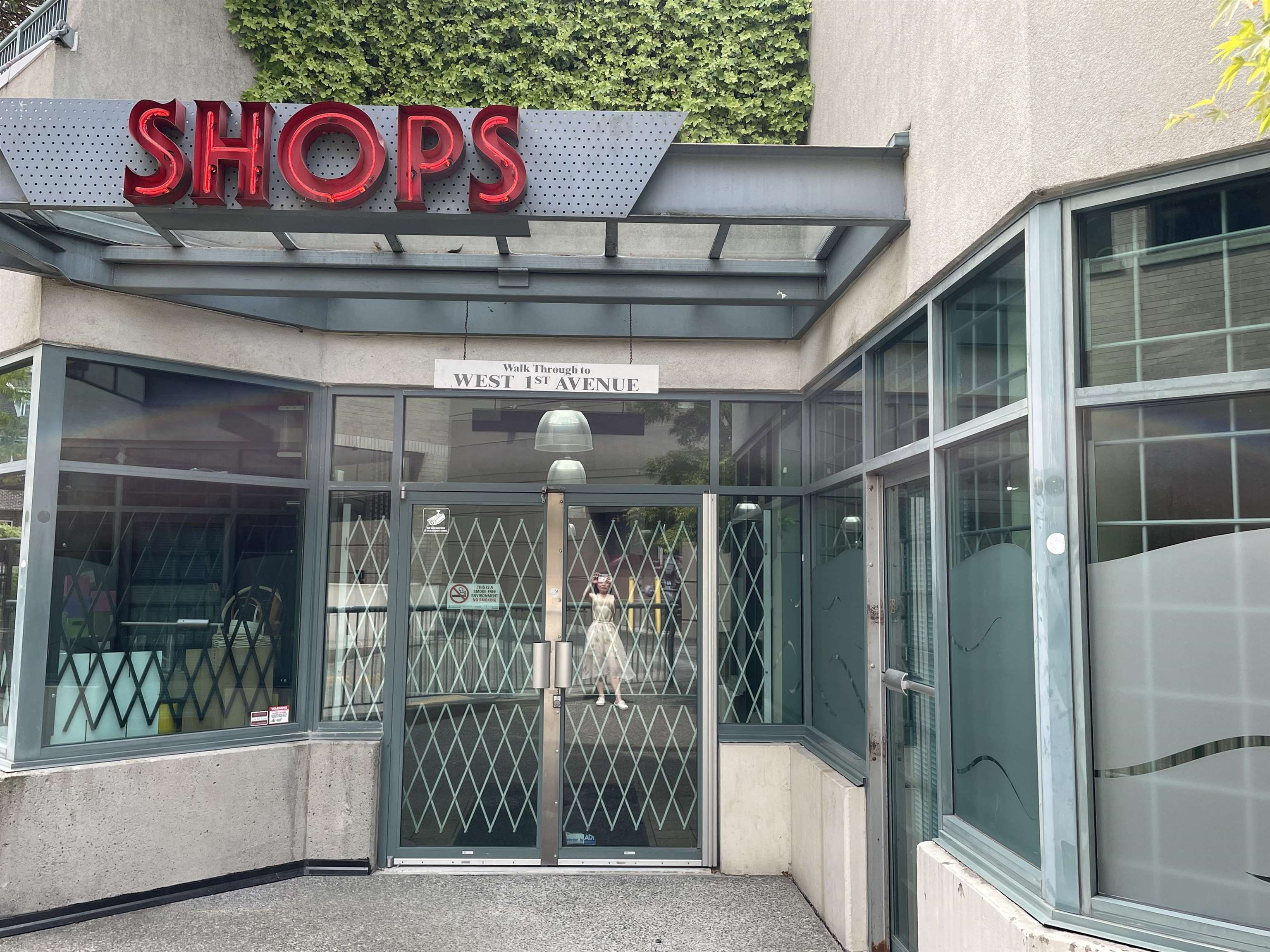 19-1855 W1ST AVENUE, Vancouver, British Columbia, ,Retail,For Lease,C8055170