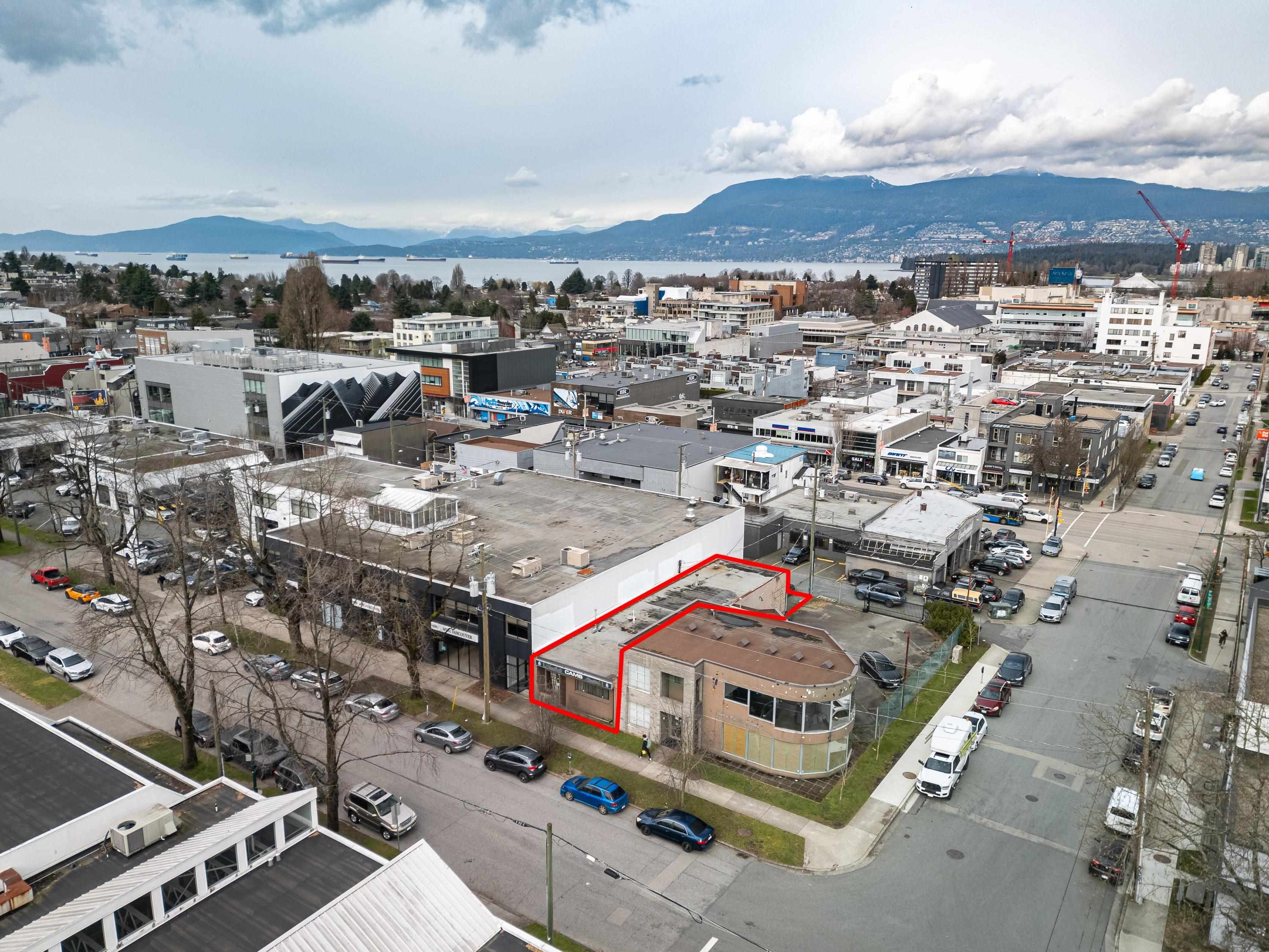 1713 W5TH AVENUE, Vancouver, British Columbia, ,Industrial,For Lease,C8056198