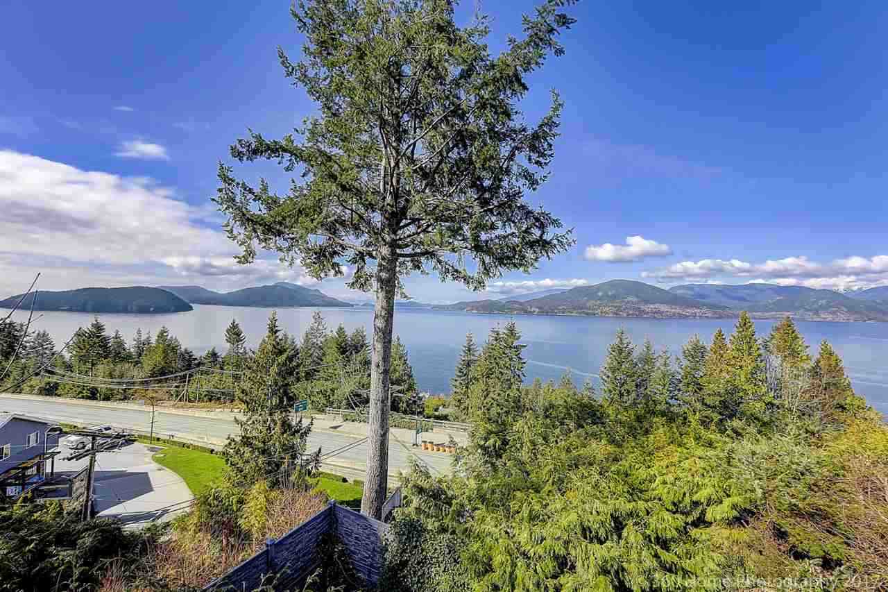 340 BAYVIEW ROAD, LIONS BAY, BC V0N 2E0 WEST VAN REALTOR DAVID C. RUNTÉ