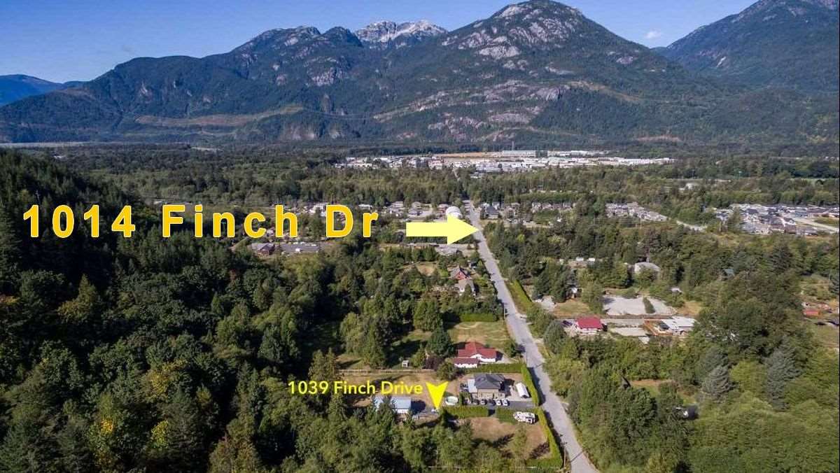 1014 FINCH, British Columbia V8B 0A7, 3 Bedrooms Bedrooms, ,1 BathroomBathrooms,Residential Detached,For Sale,FINCH,R2497146