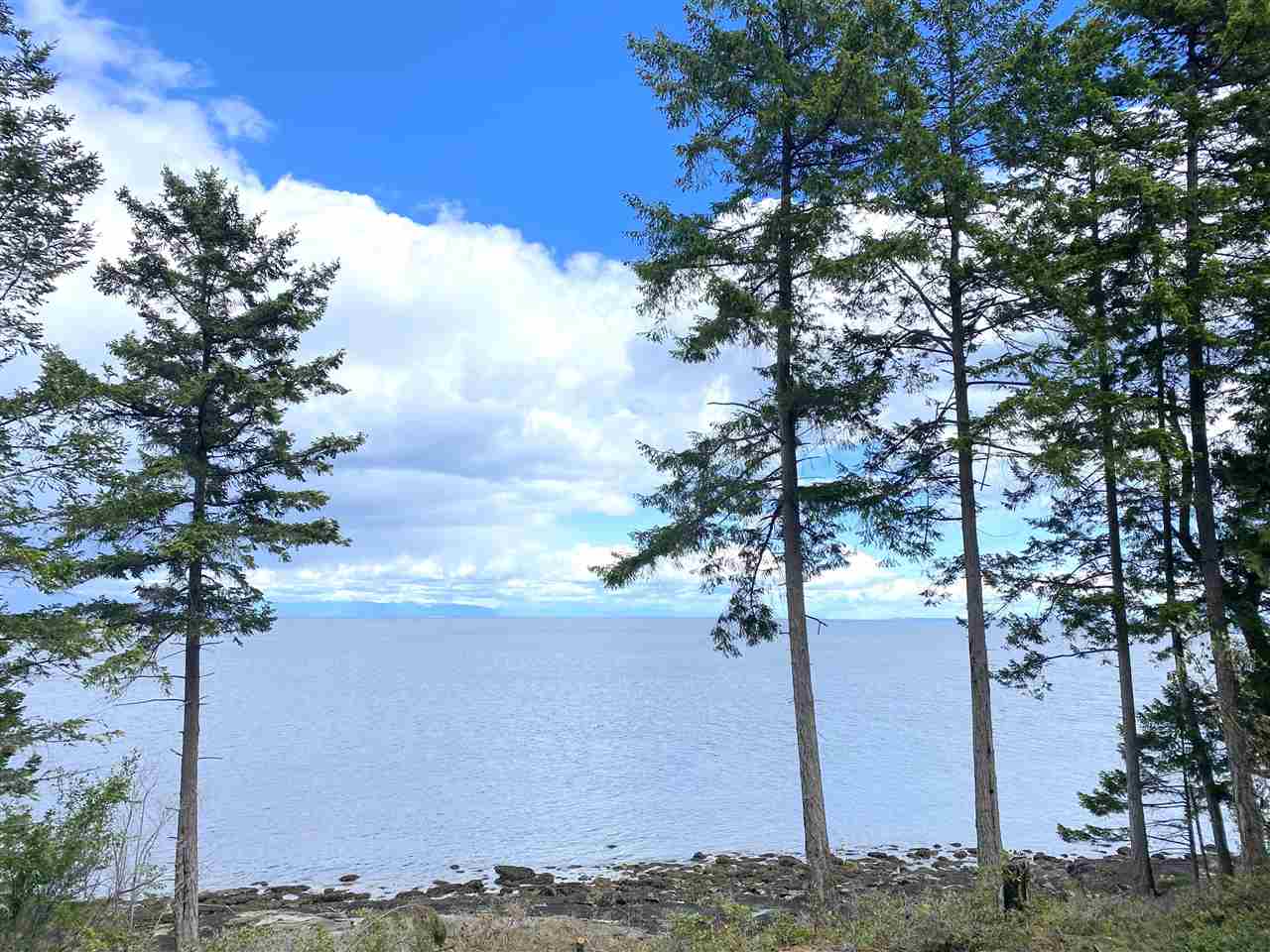 740 EAGLES REST, Galiano Island, British Columbia, ,Land Only,For Sale,R2586632