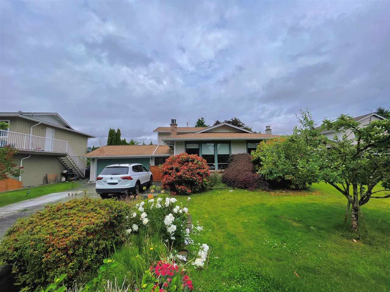 11591 SEAPORT, British Columbia V7A 3E2, 4 Bedrooms Bedrooms, ,2 BathroomsBathrooms,Residential Detached,For Sale,SEAPORT,R2592496