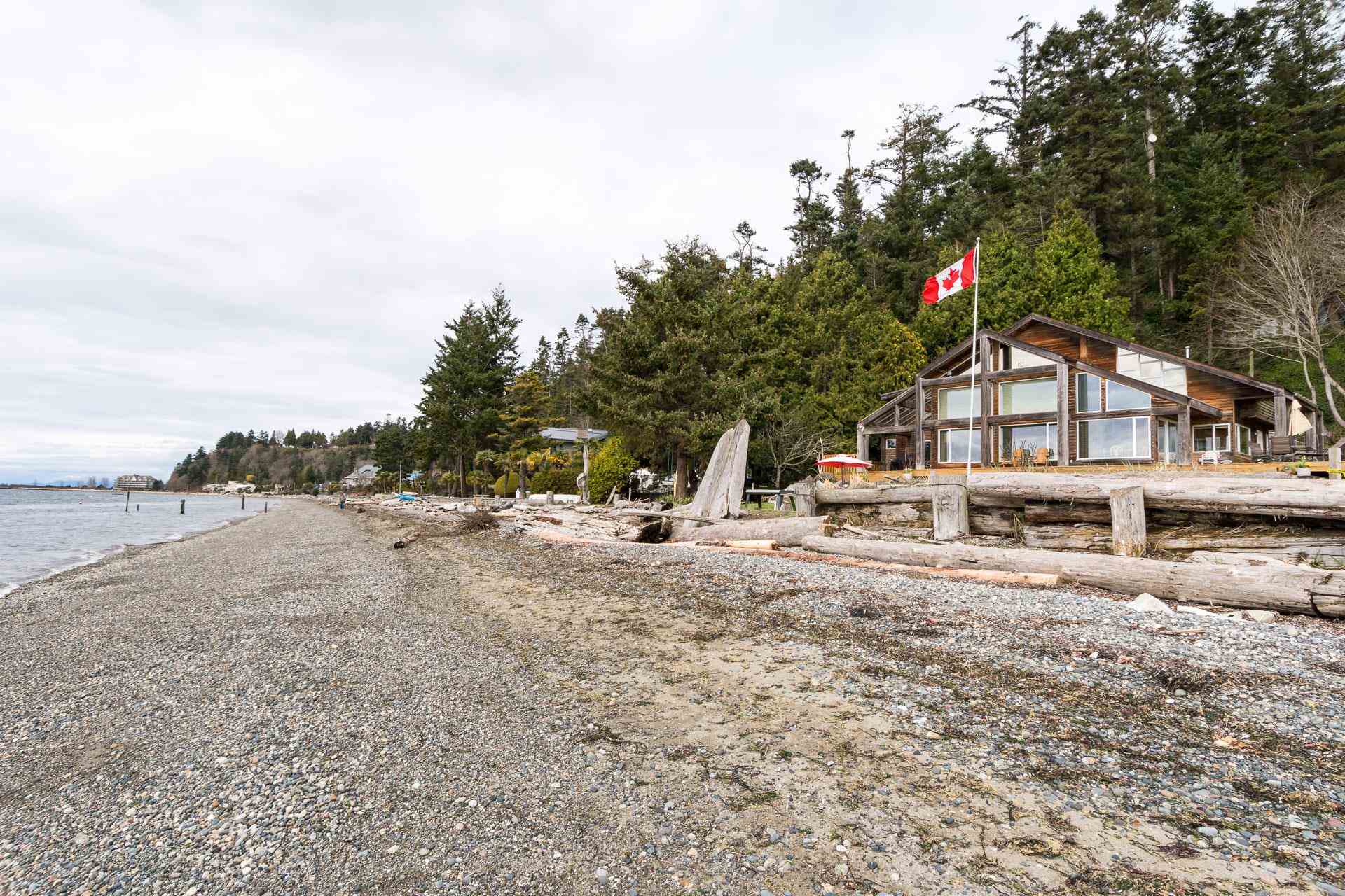 598 TSAWWASSEN BEACH ROAD, DELTA, BC V4M 4C7 Sell With Aileen Noguer