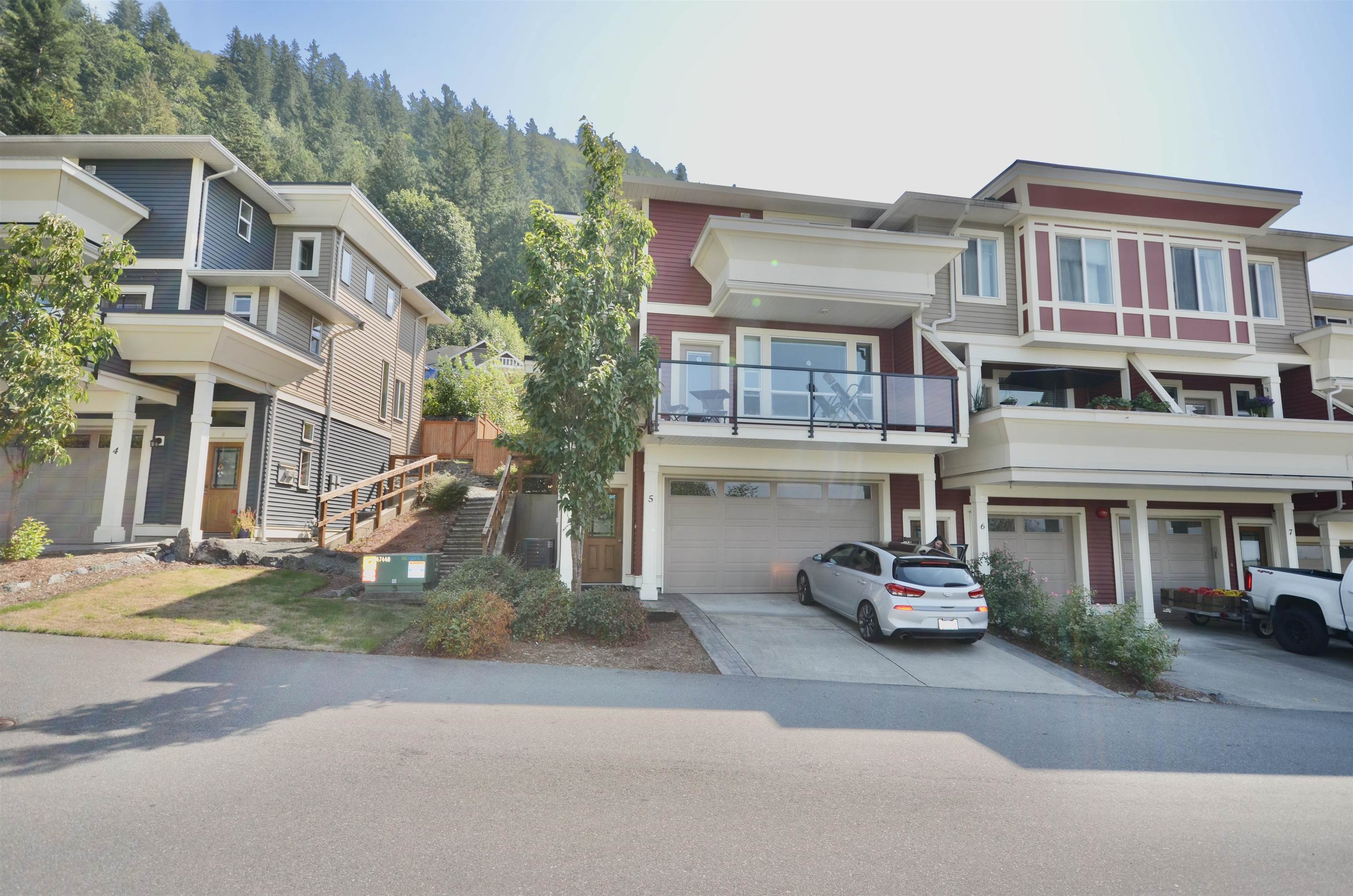 Sardis area Townhouses, Duplexes & Real Estate For Sale