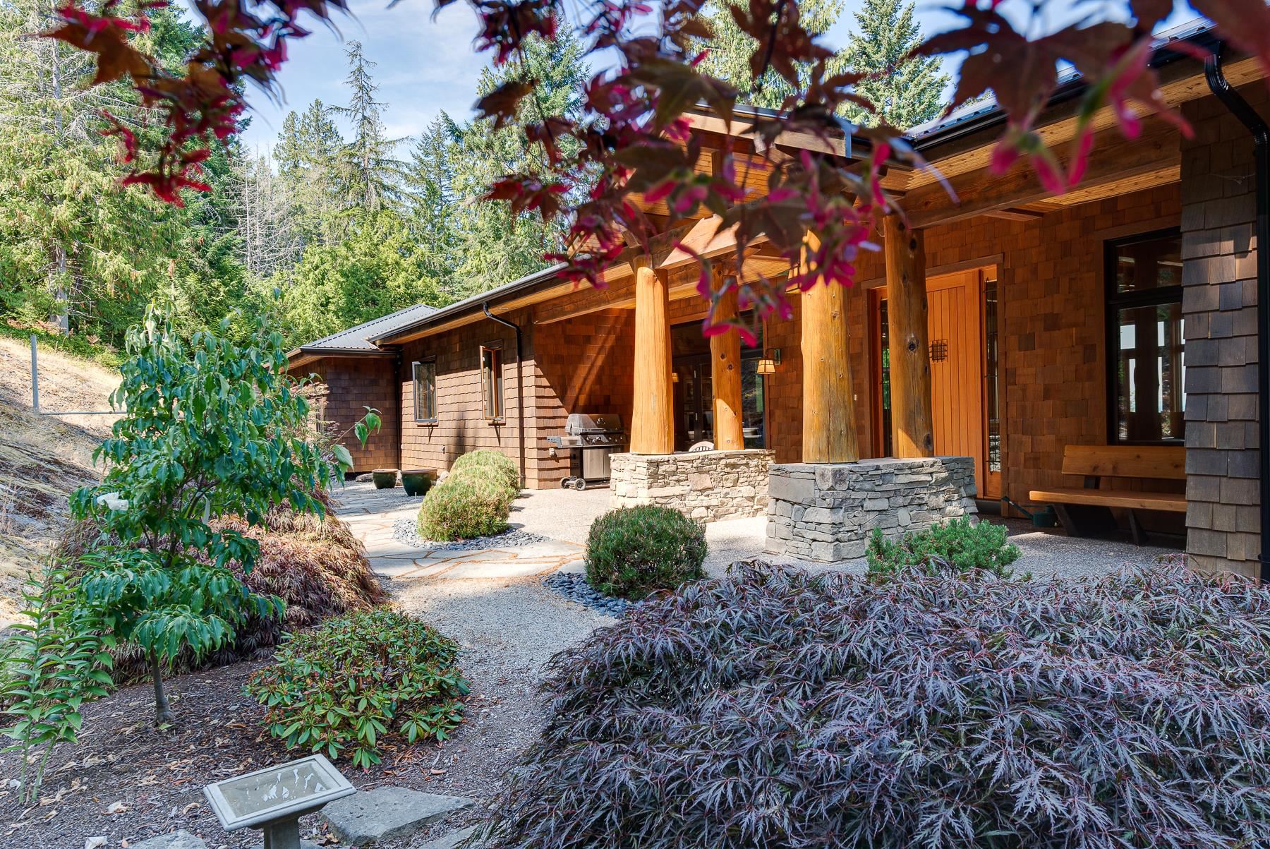Building Mayne Island British Columbia