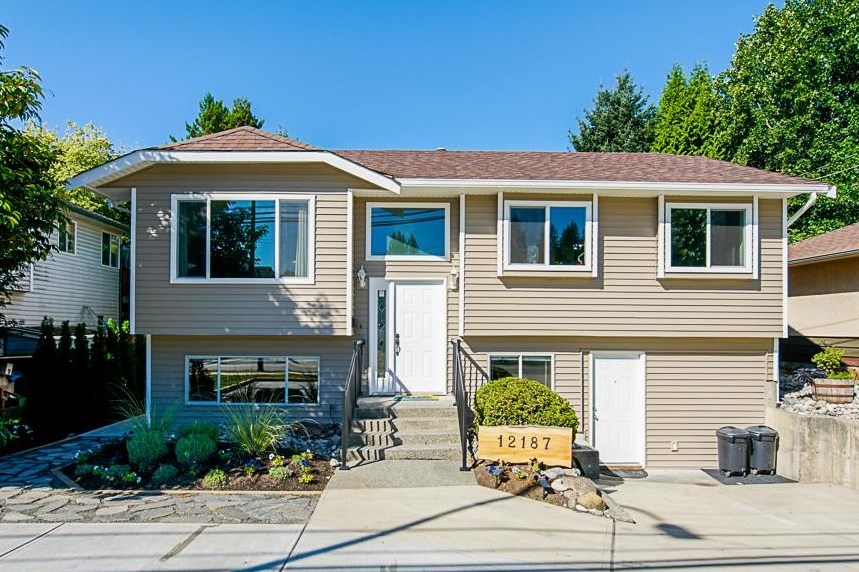 Northwest Maple Ridge House/Single Family for sale:  5 bedroom 2,302 sq.ft. (Listed 2022-11-25)