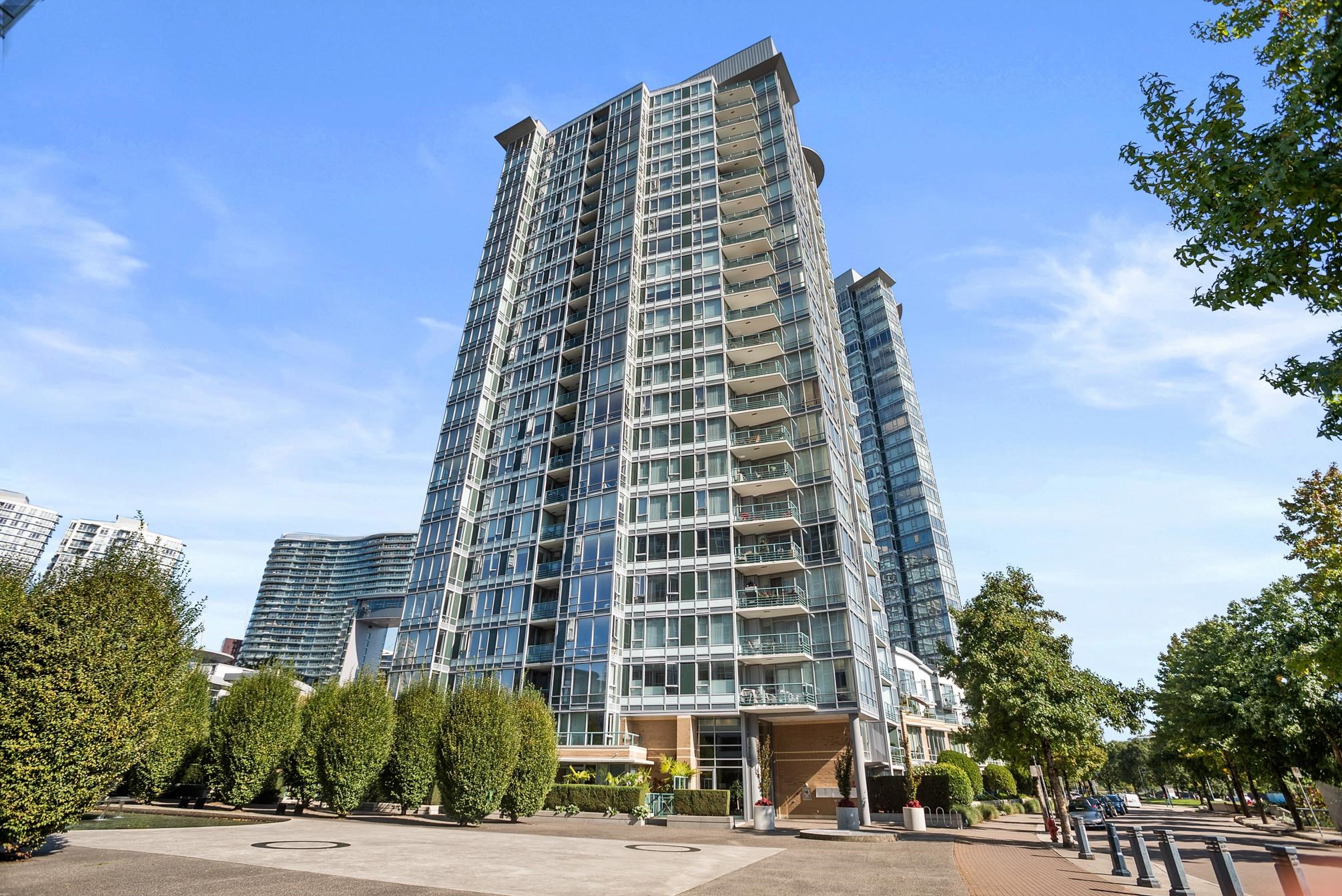 Yaletown Townhouse for sale:  3 bedroom 1,668 sq.ft. (Listed 2021-12-06)