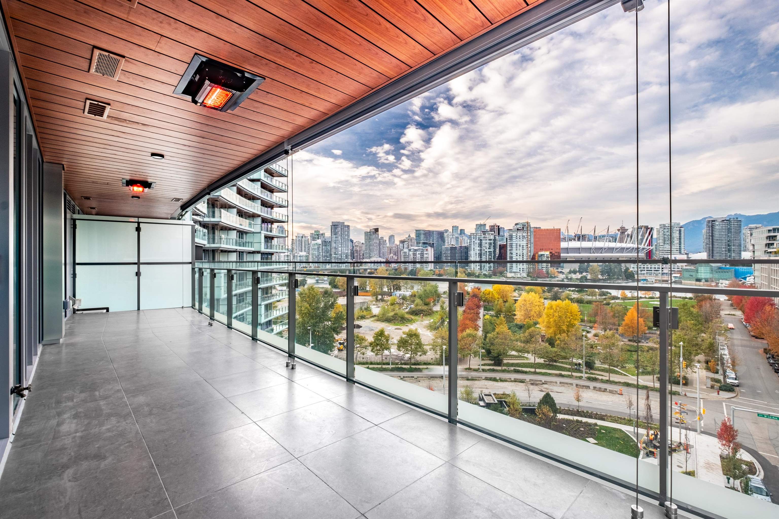 False Creek Apartment/Condo for sale:  2 bedroom 990 sq.ft. (Listed 2021-12-10)