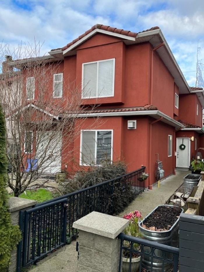 479 16TH, Vancouver, British Columbia V5T 2T8, ,Residential Attached,For Sale,16TH,R2643508