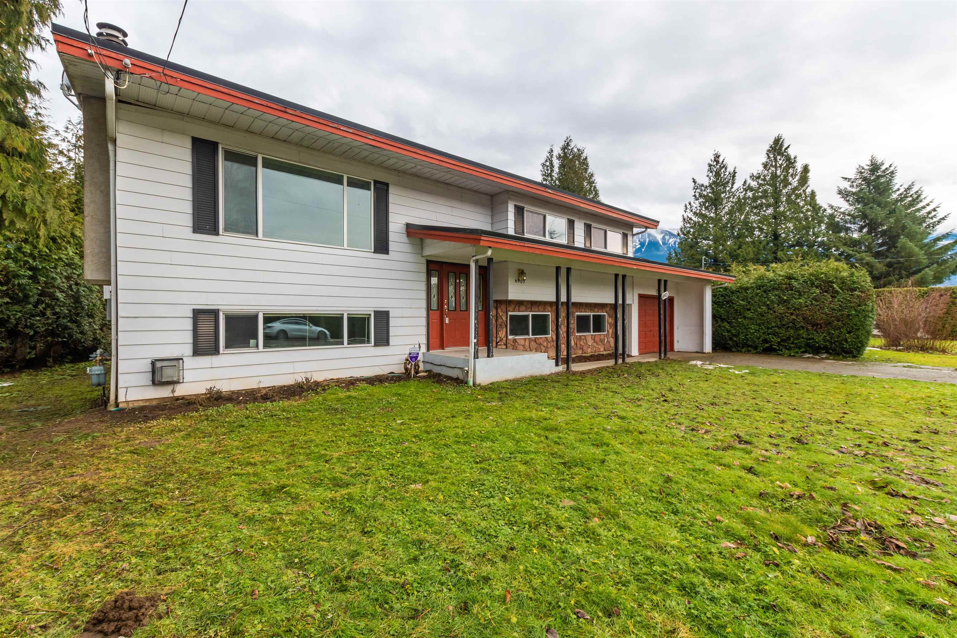 Agassiz House/Single Family for sale:  5 bedroom 2,284 sq.ft. (Listed 2022-01-25)