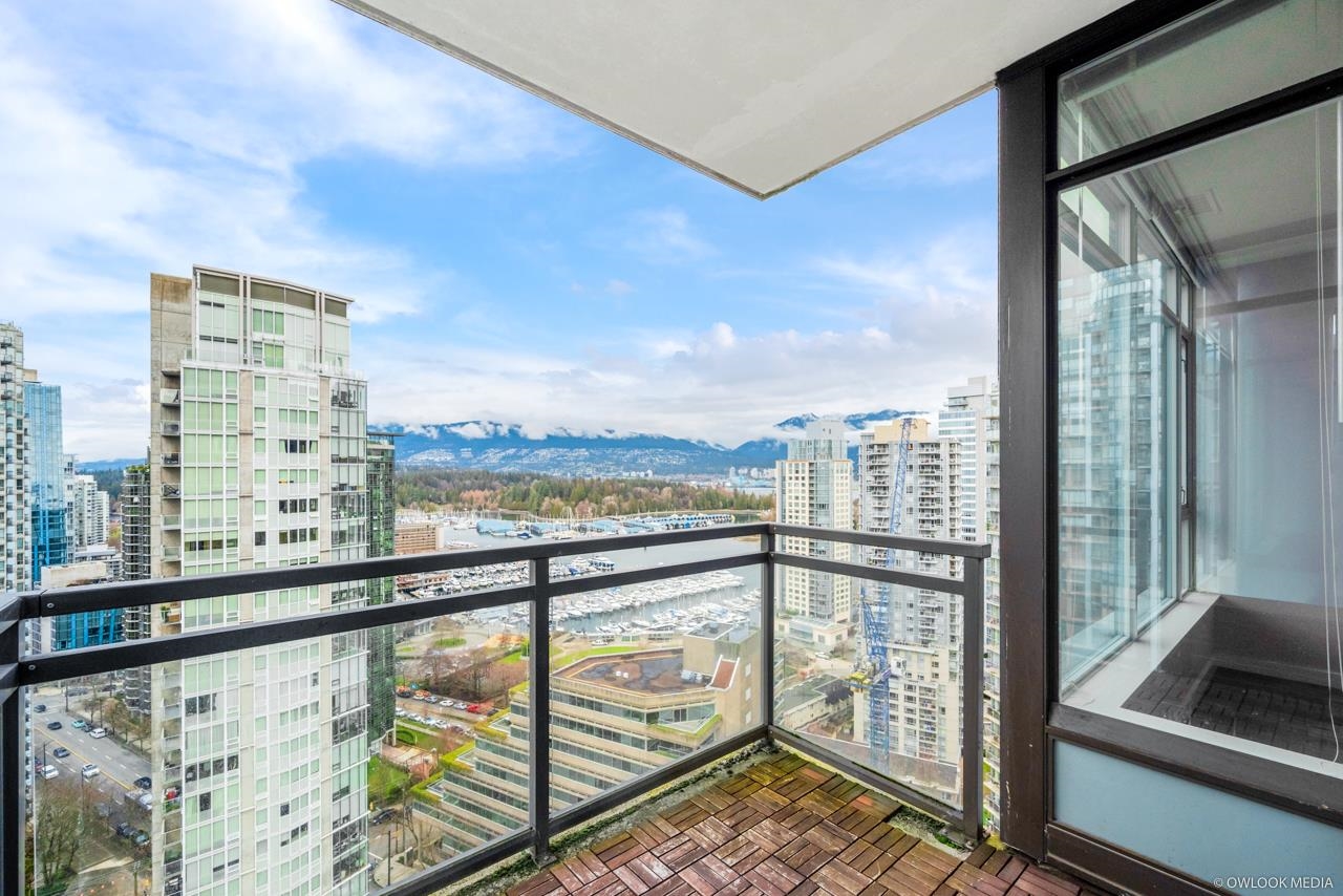 1211 MELVILLE, Vancouver, British Columbia V6E 0A7, 3 Bedrooms Bedrooms, ,2 BathroomsBathrooms,Residential Attached,For Sale,MELVILLE,R2660442