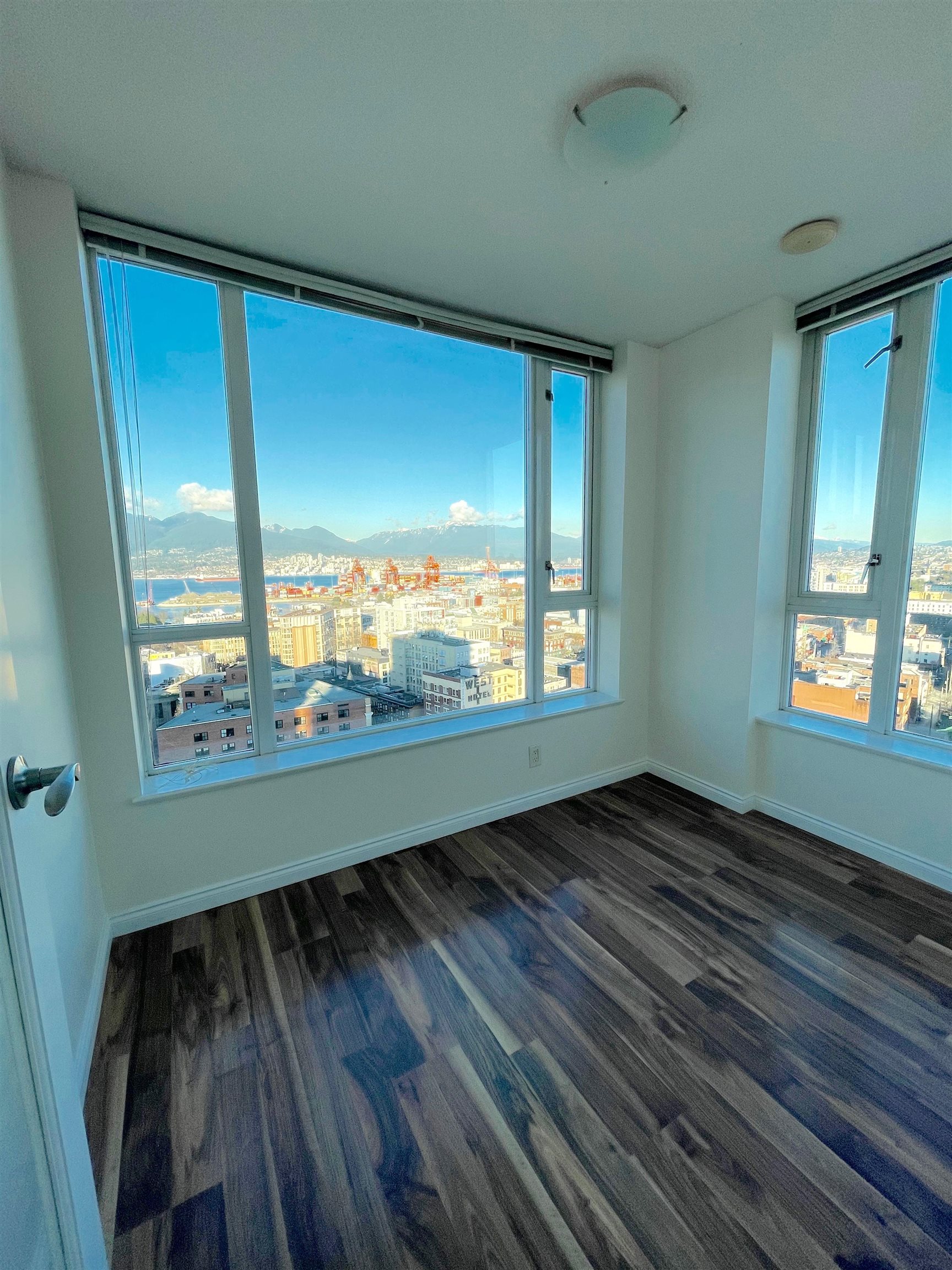550 TAYLOR, Vancouver, British Columbia V6B 1R1, 2 Bedrooms Bedrooms, ,2 BathroomsBathrooms,Residential Attached,For Sale,TAYLOR,R2666534