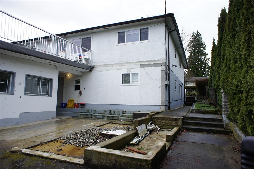 6291-93 BURNS, Burnaby, British Columbia V5H 1X3, 13 Bedrooms Bedrooms, ,6 BathroomsBathrooms,Multifamily,For Sale,BURNS,R2670009
