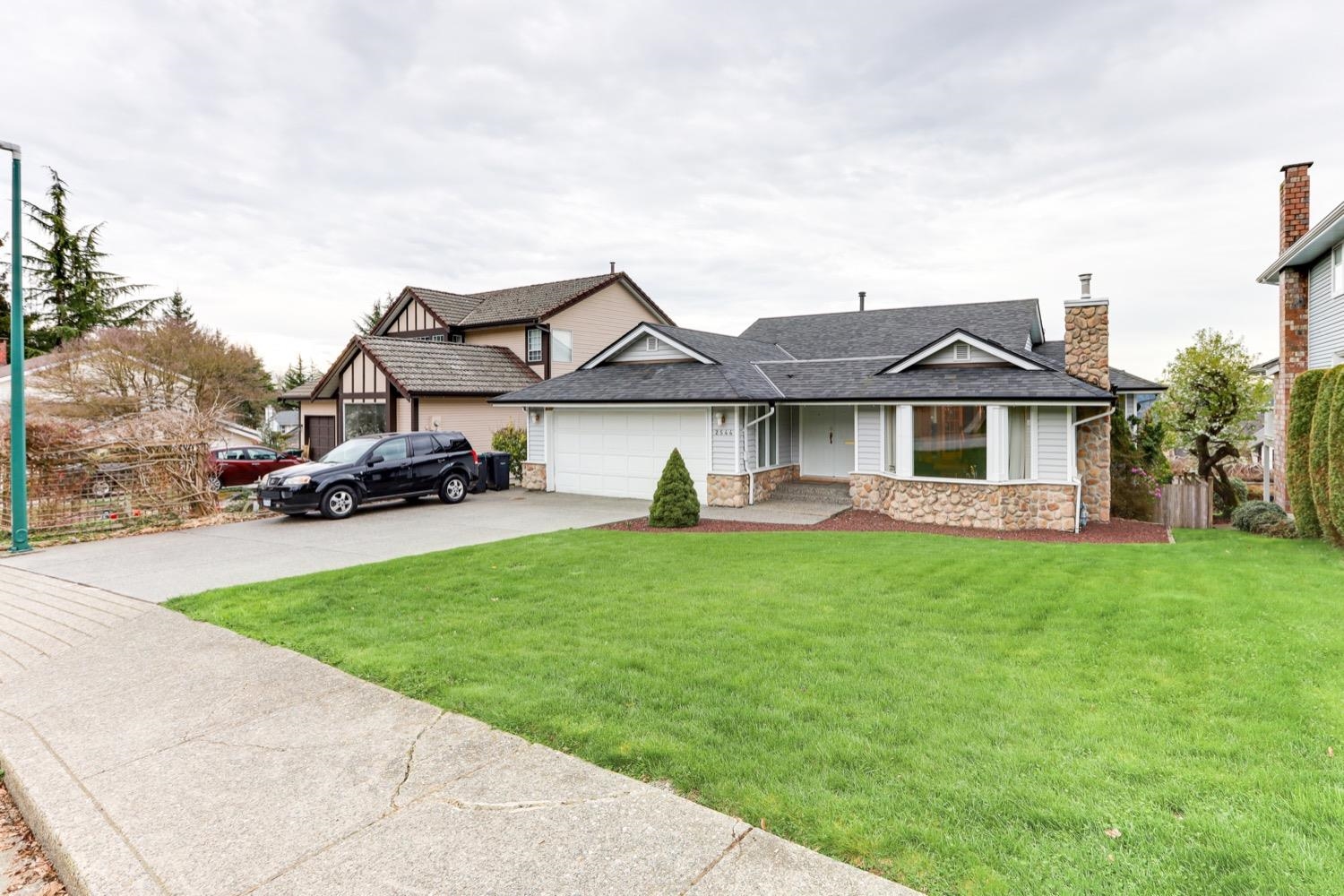 Summitt View House/Single Family for sale:  4 bedroom 3,624 sq.ft. (Listed 2022-04-11)