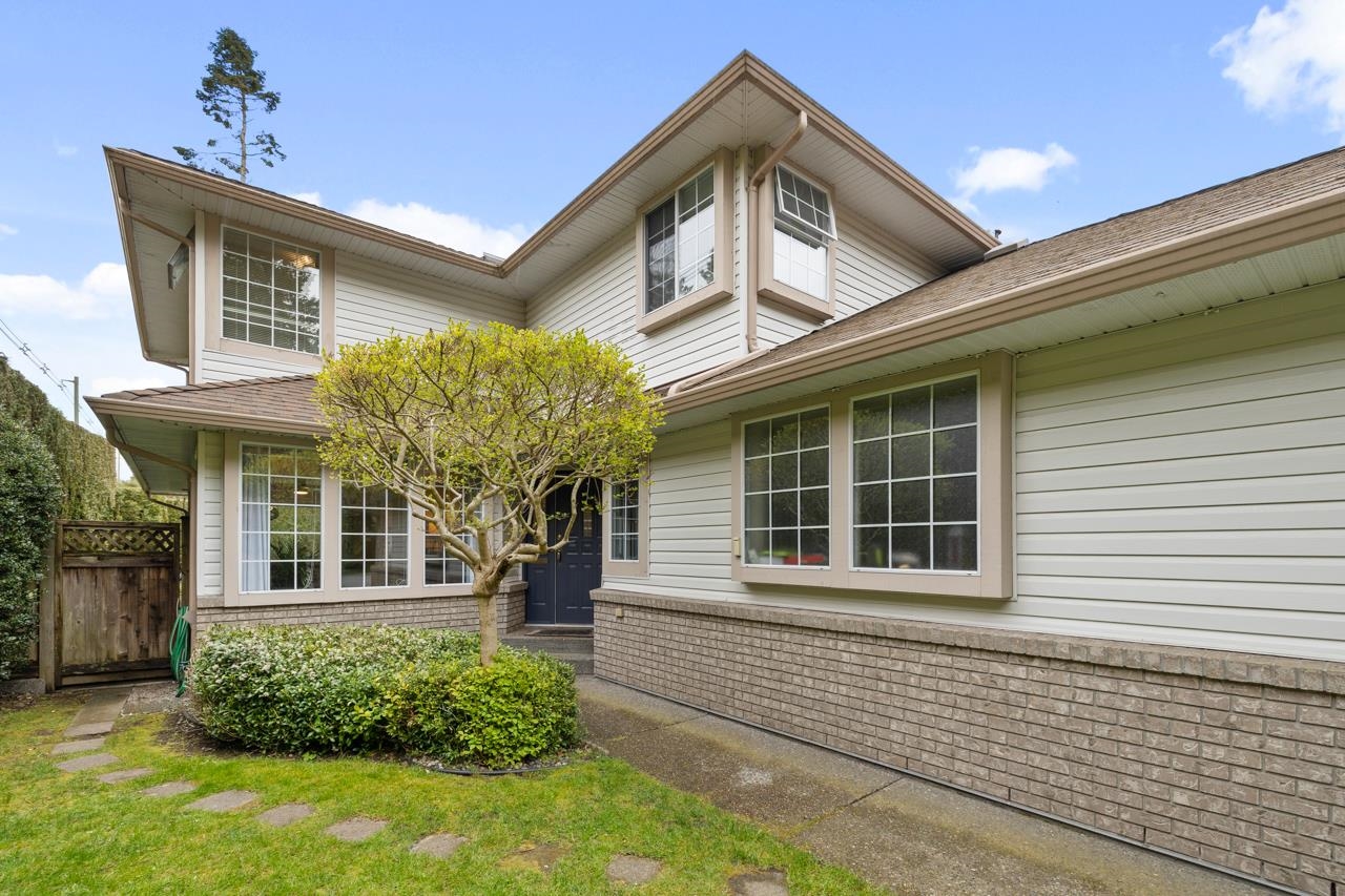 Crescent Bch Ocean Pk. 1/2 Duplex for sale:  4 bedroom 2,185 sq.ft. (Listed 2022-04-28)
