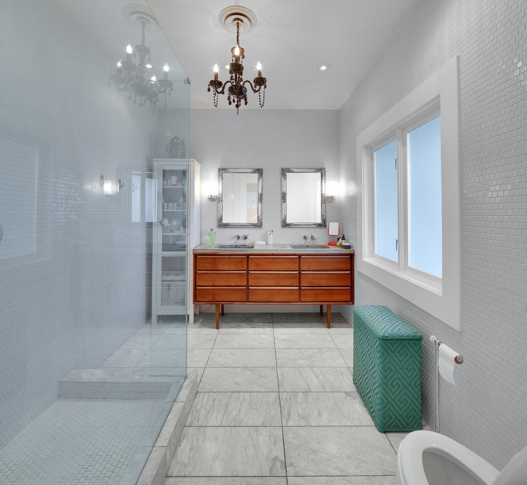 Wilson Lam Realtor, 1575 12TH AVENUE, Vancouver, British Columbia V5N 2A2, 7 Bedrooms, 3 Bathrooms, Multifamily,For Sale ,R2684912
