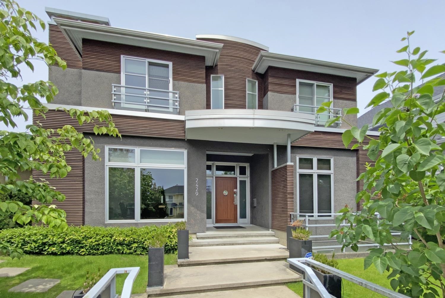 Winnie Y. Chung, Vancouver real estate House/Single Family