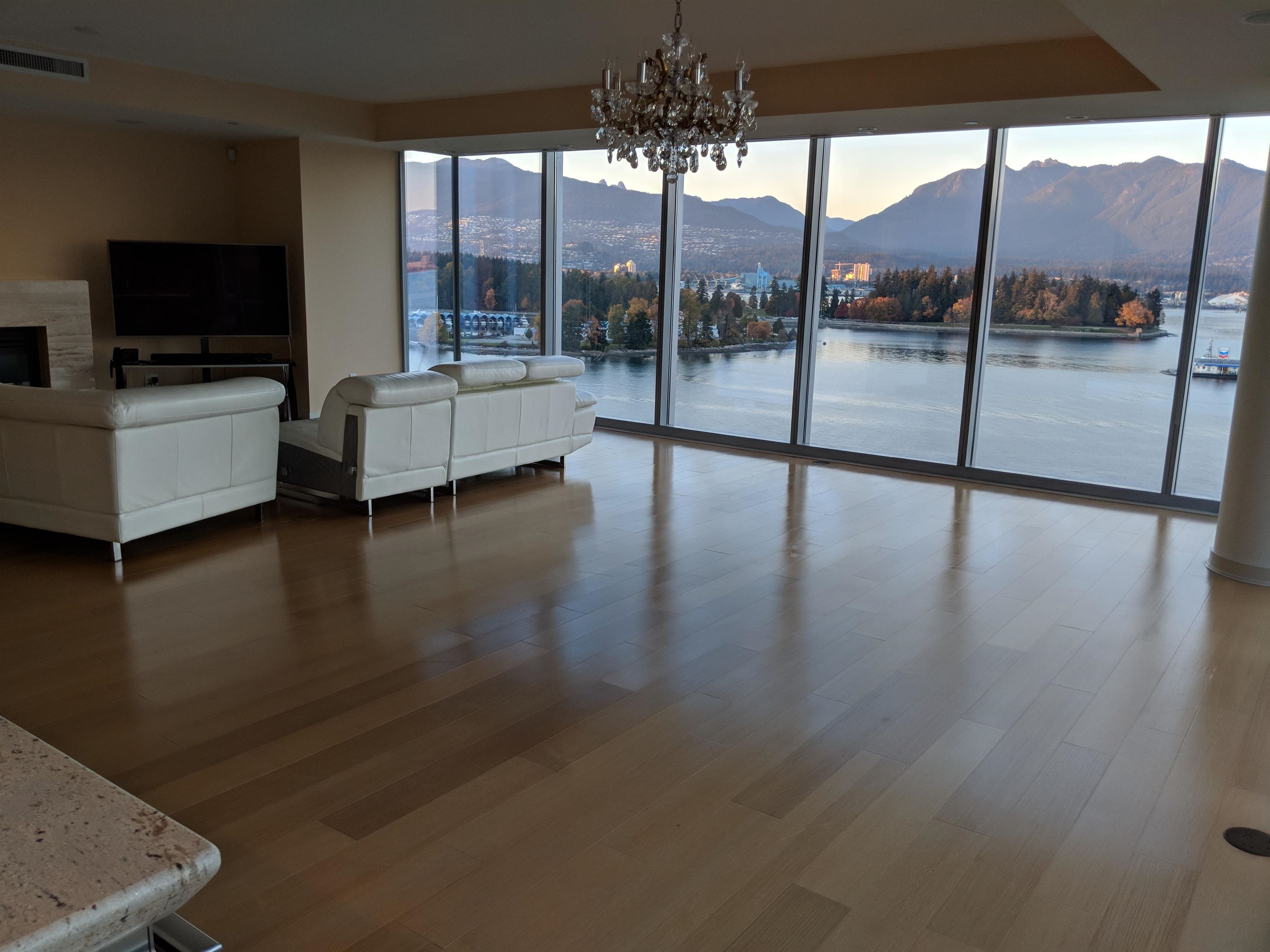 1169 CORDOVA, Vancouver, British Columbia V6C 3T1, 2 Bedrooms Bedrooms, ,2 BathroomsBathrooms,Residential Attached,For Sale,CORDOVA,R2697427