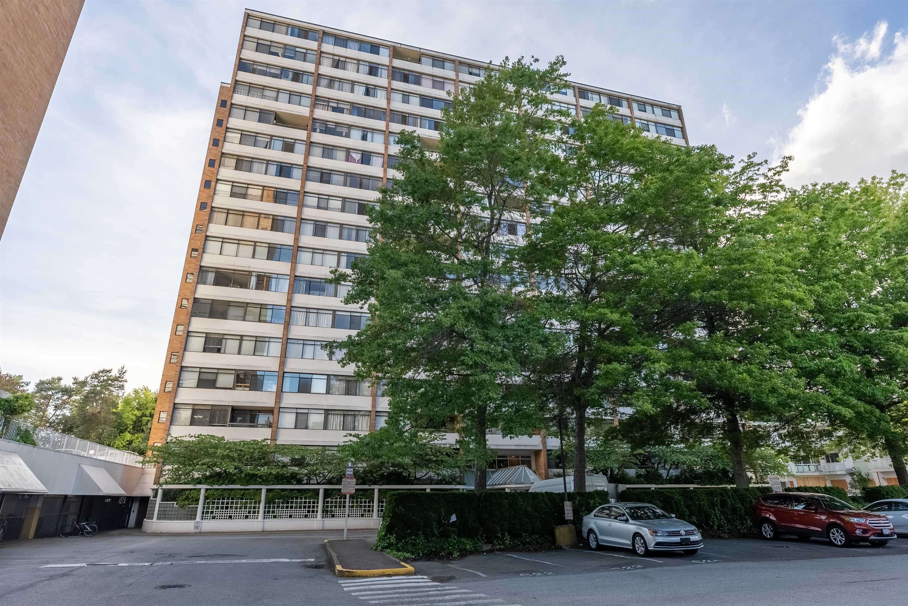 Brighouse Apartment/Condo for sale:  2 bedroom 1,191 sq.ft. (Listed 2022-06-21)