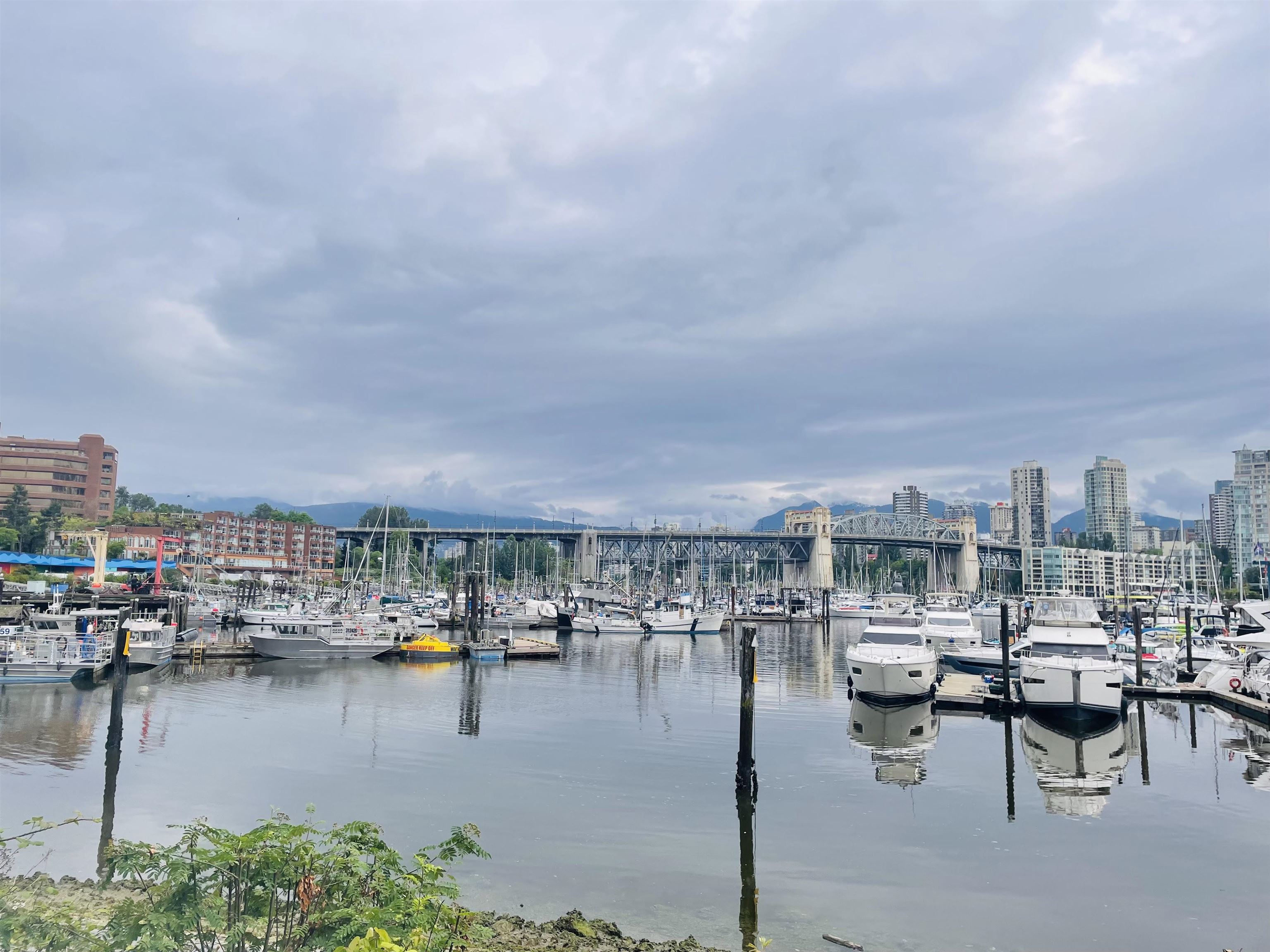 False Creek Apartment/Condo for sale:  1 bedroom 702 sq.ft. (Listed 2022-06-22)
