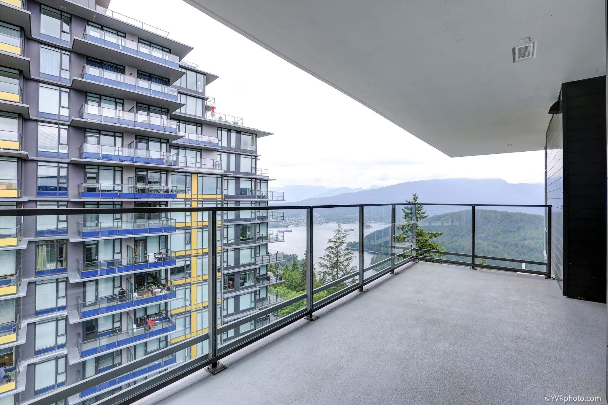 8940 UNIVERSITY, Burnaby, British Columbia V5A 4Y8, 2 Bedrooms Bedrooms, ,2 BathroomsBathrooms,Residential Attached,For Sale,UNIVERSITY,R2703022