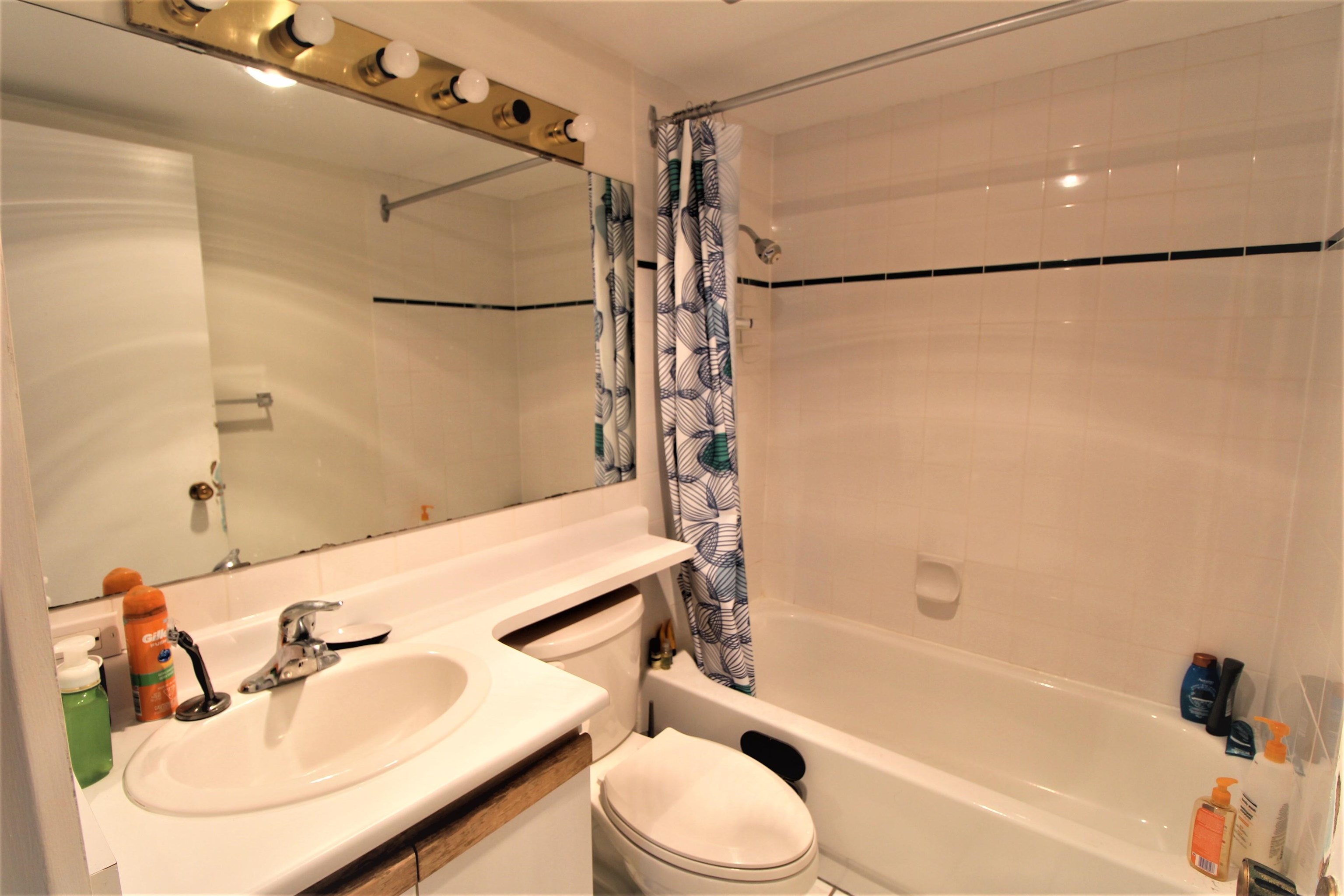 2370 2ND, Vancouver, British Columbia V6K 1J2, 1 Bedroom Bedrooms, ,1 BathroomBathrooms,Residential Attached,For Sale,2ND,R2705183