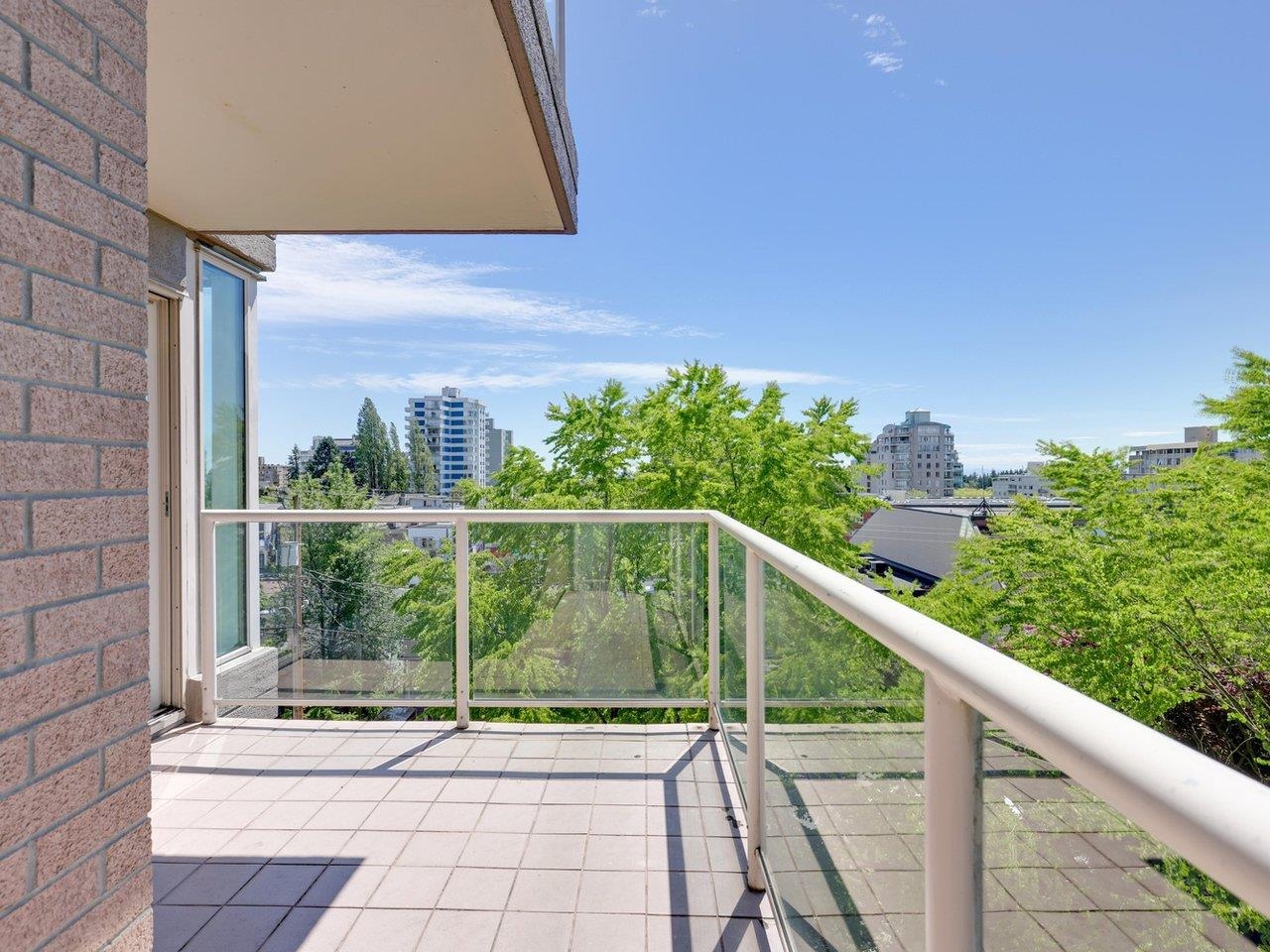 2288 40TH, Vancouver, British Columbia V6M 1W6, 2 Bedrooms Bedrooms, ,2 BathroomsBathrooms,Residential Attached,For Sale,40TH,R2705900