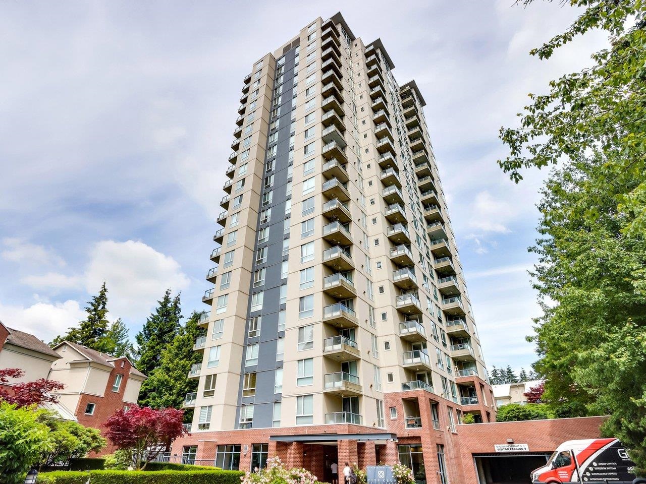 7077 BERESFORD, Burnaby, British Columbia V5E 4J5, 2 Bedrooms Bedrooms, ,2 BathroomsBathrooms,Residential Attached,For Sale,BERESFORD,R2705902